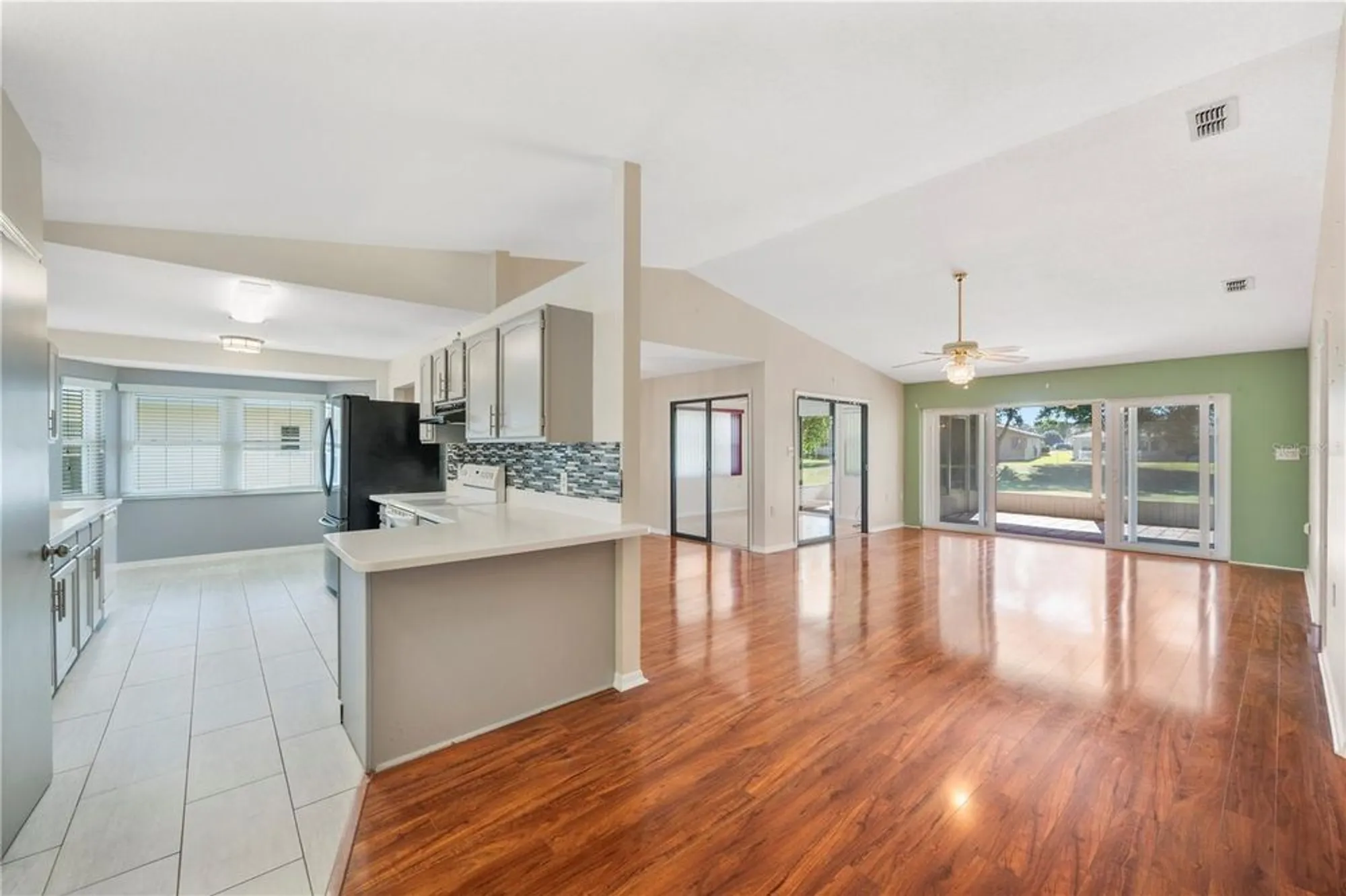 Property Slideshow image 6 of 42 | 550 eagle run, Lakeland, FL, 33809