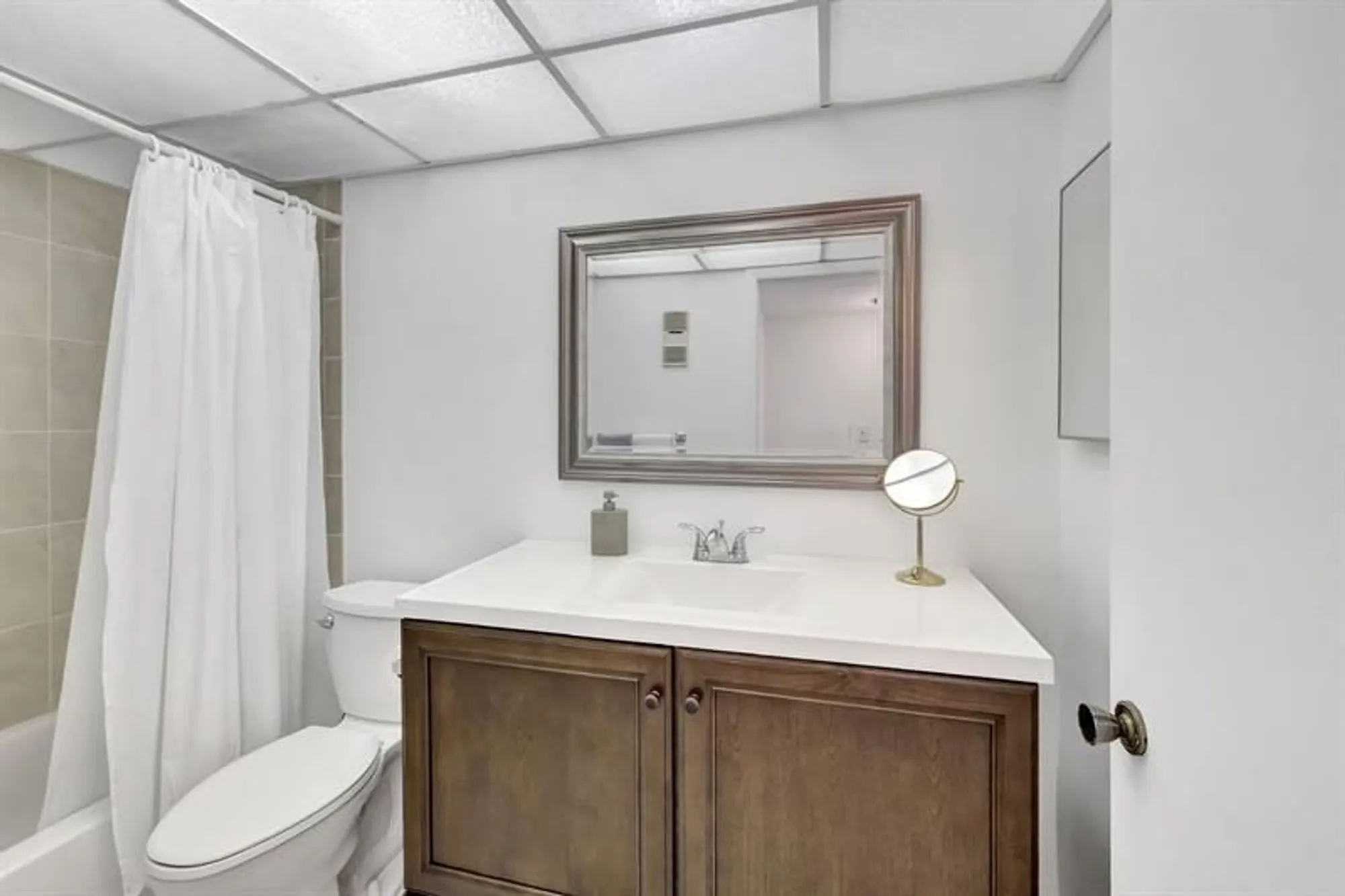 Property Slideshow image 15 of 25 | 9460 s belfort cir # l3-111, Tamarac, FL, 33321