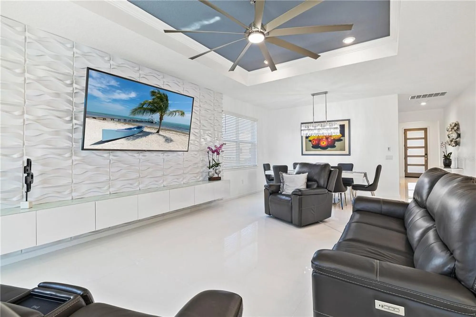 Property Slideshow image 17 of 70 | 15162 canopy cove dr, Winter Garden, FL, 34787