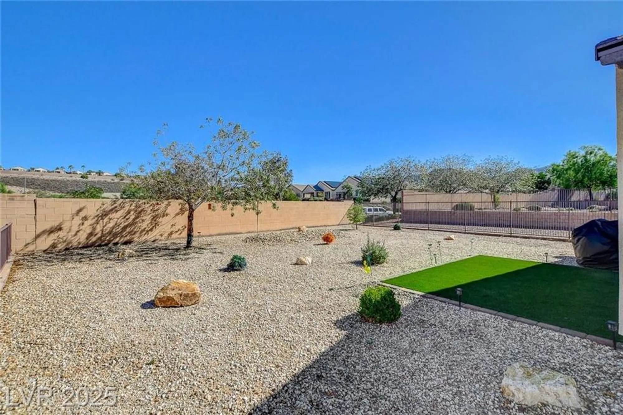 Property Slideshow image 42 of 72 | 2576 binary stars st, Henderson, NV, 89044