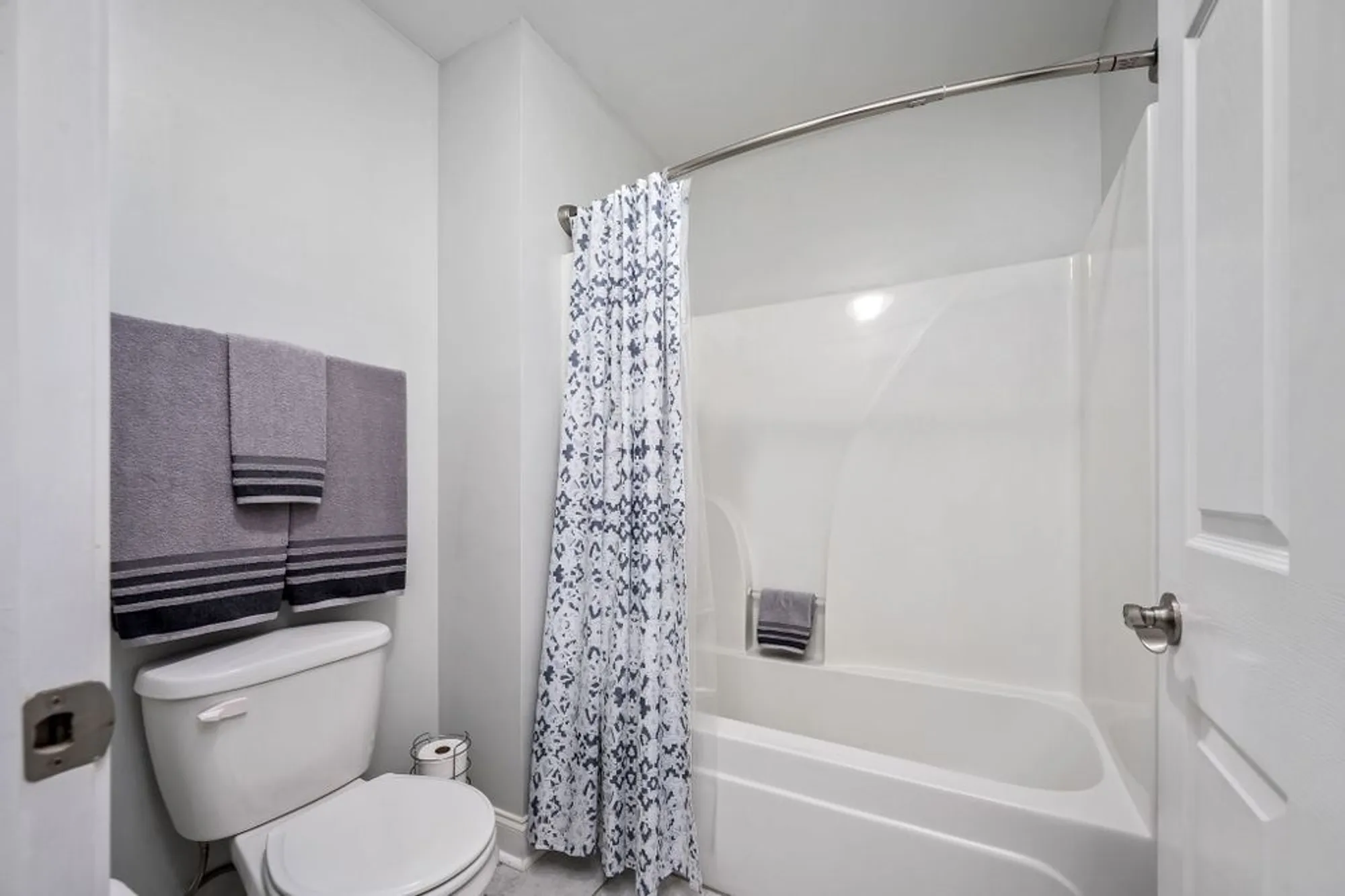 Property Slideshow image 32 of 52 | 266 meandering dr, Lebanon, TN, 37090