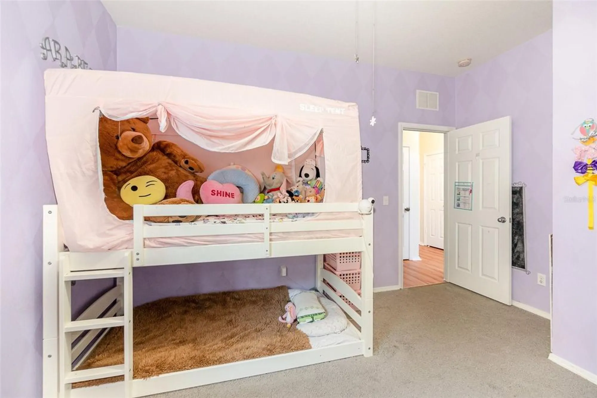 Property Slideshow image 19 of 35 | 30308 cheval st, Mount Dora, FL, 32757