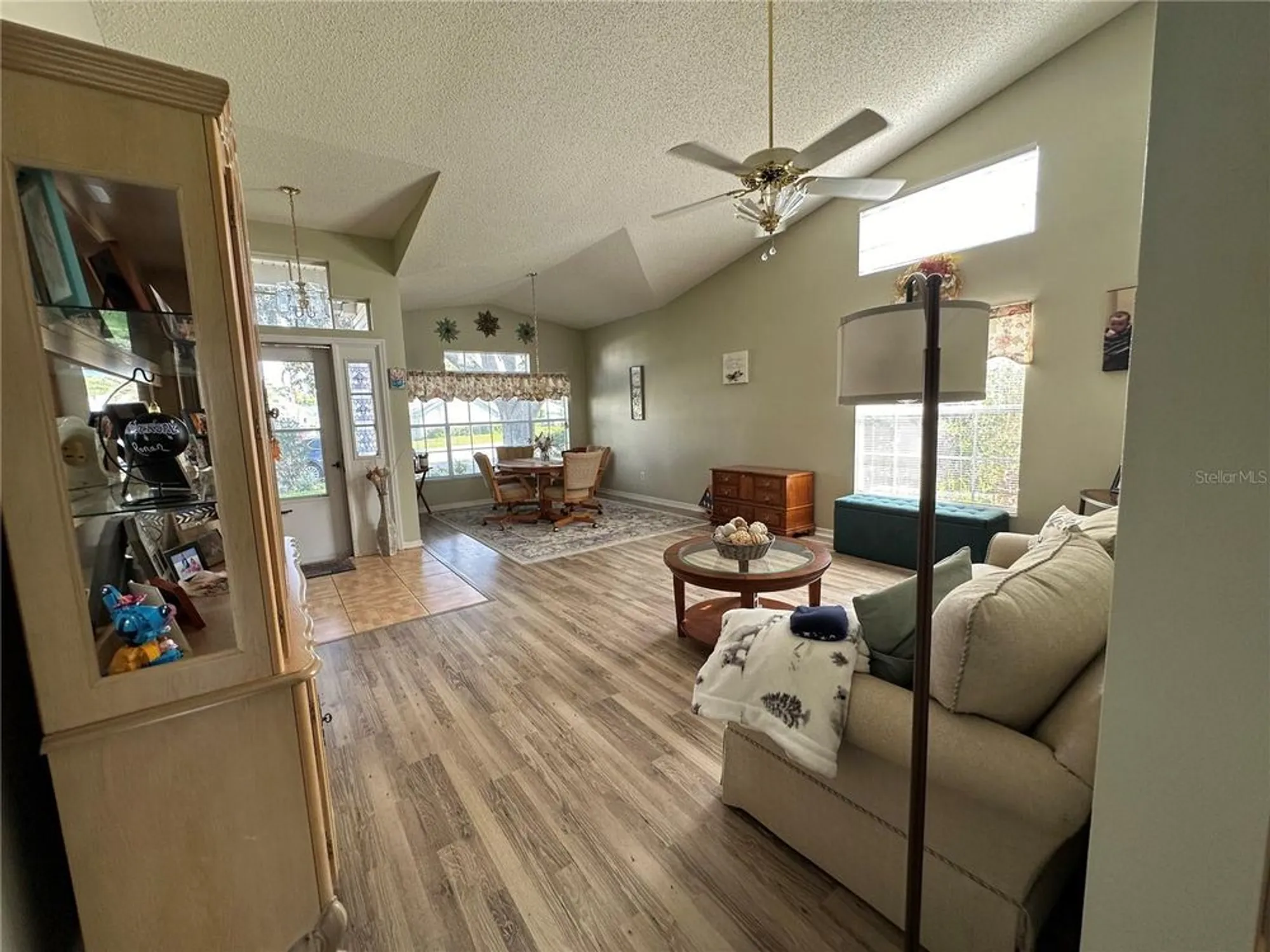 Property Slideshow image 8 of 31 | 25313 jasmine ct, Leesburg, FL, 34748
