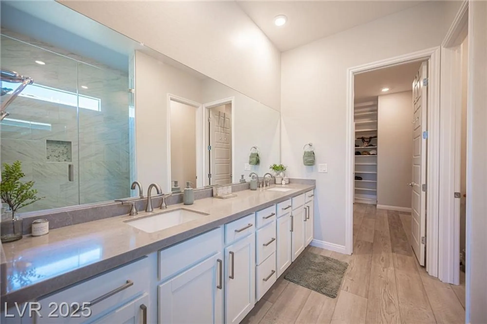 Property Slideshow image 37 of 92 | 936 mayfield manor ln, Las Vegas, NV, 89138