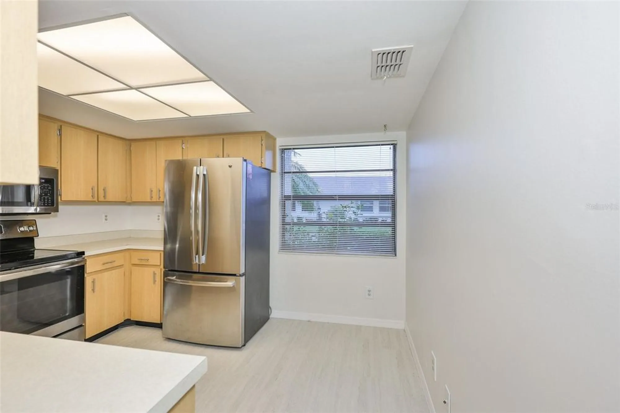 Property Slideshow image 9 of 87 | 2122 hereford dr # 511, Sun City Center, FL, 33573