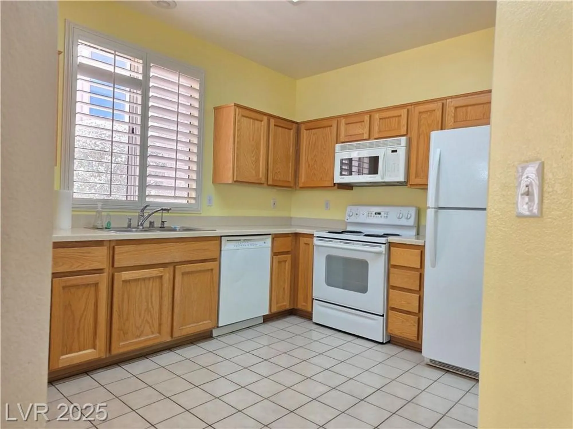 Property Slideshow image 14 of 42 | 10409 snyder ave, Las Vegas, NV, 89134