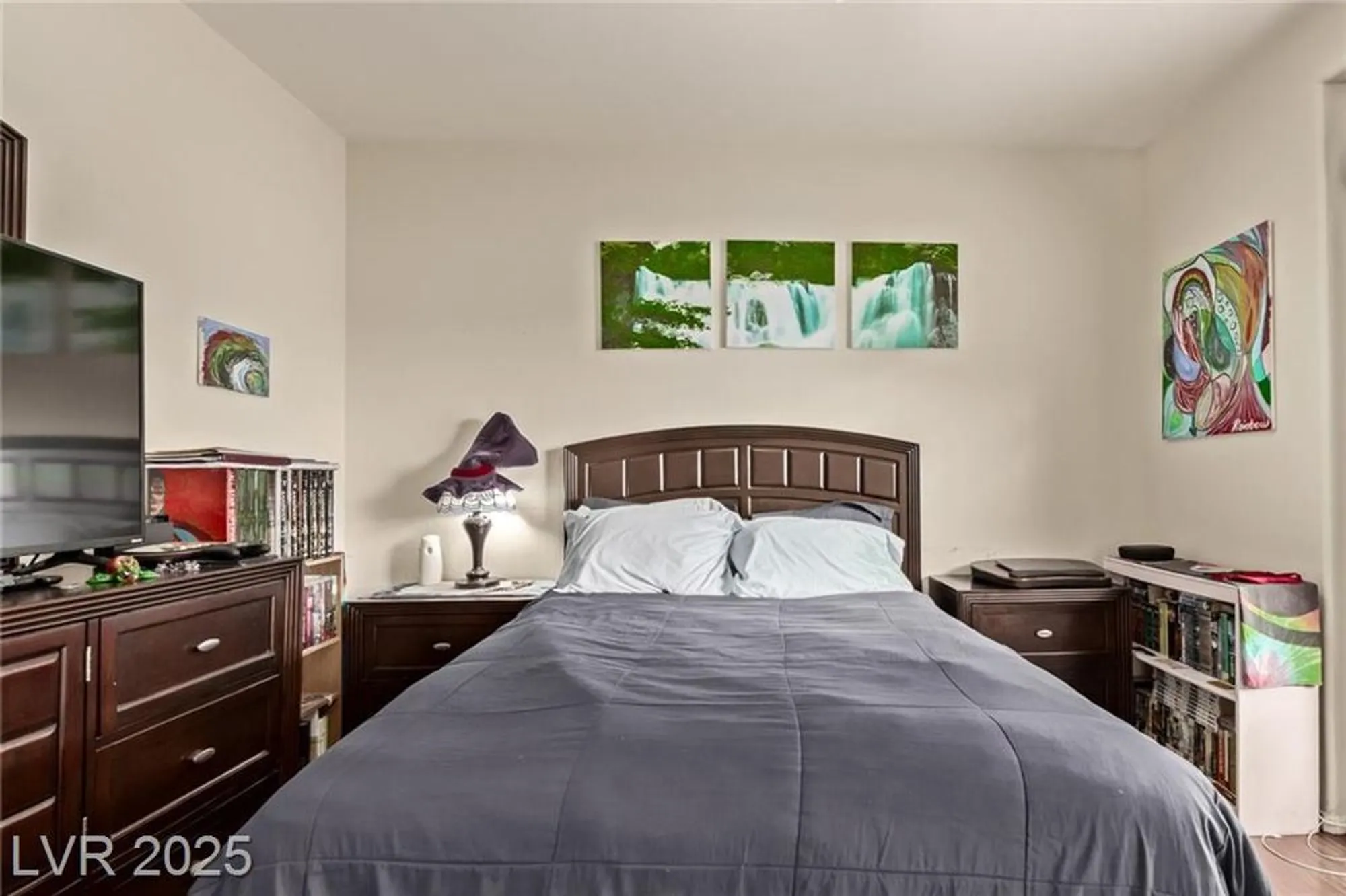 Property Slideshow image 19 of 65 | 3447 halter dr, Las Vegas, NV, 89122