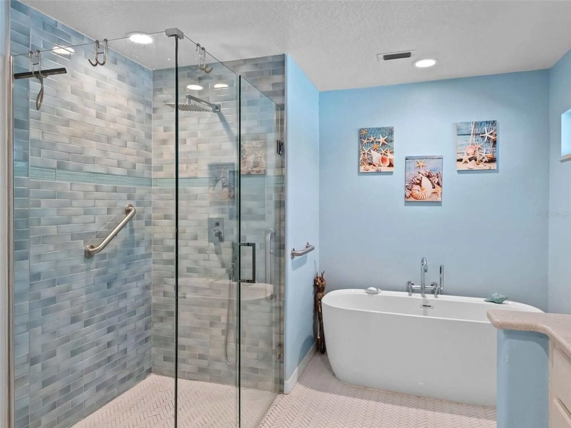 Property Slideshow image 18 of 58 | 21829 tartan st, Leesburg, FL, 34748