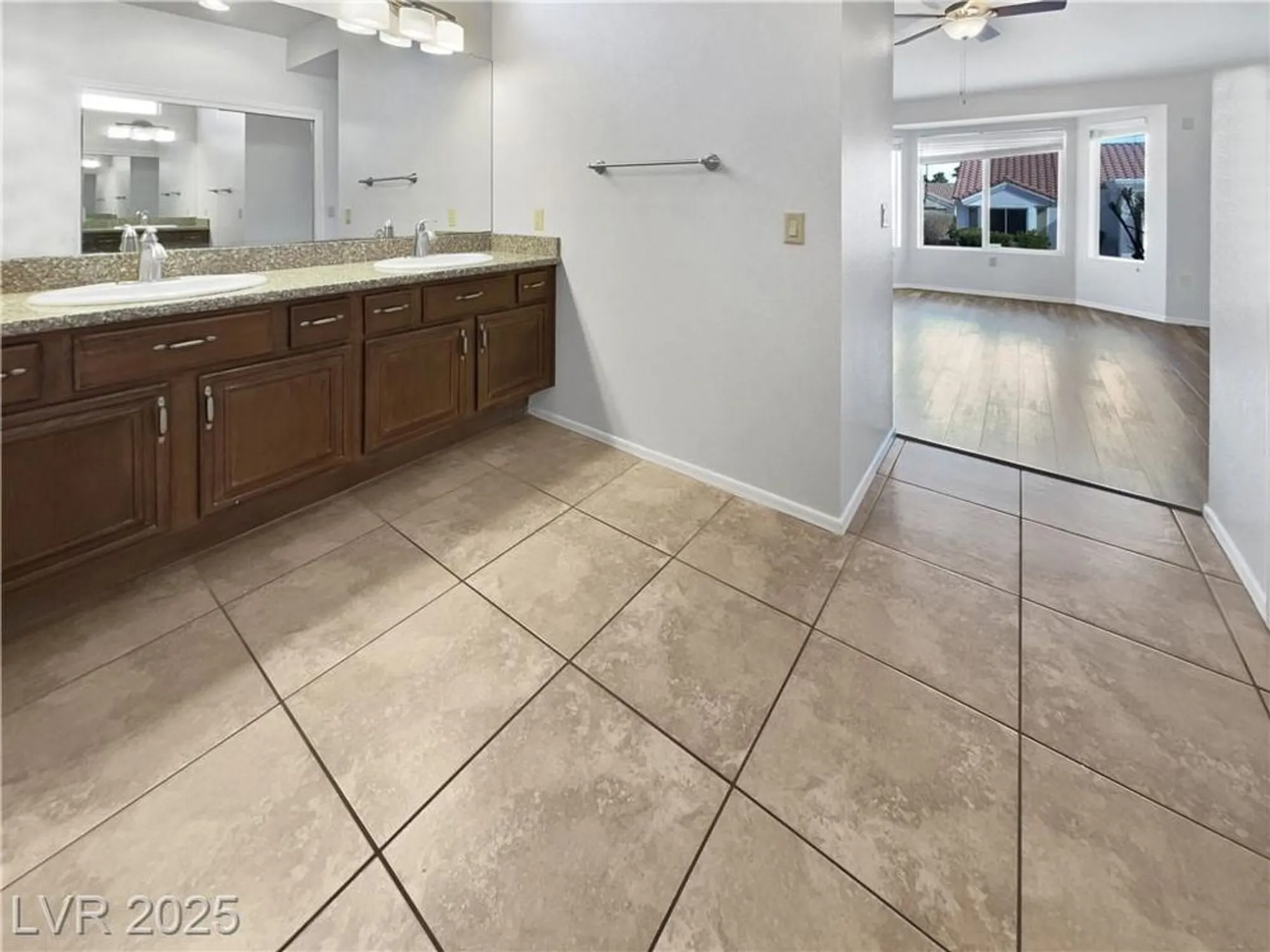 Property Slideshow image 16 of 23 | 2456 palmridge dr, Las Vegas, NV, 89134