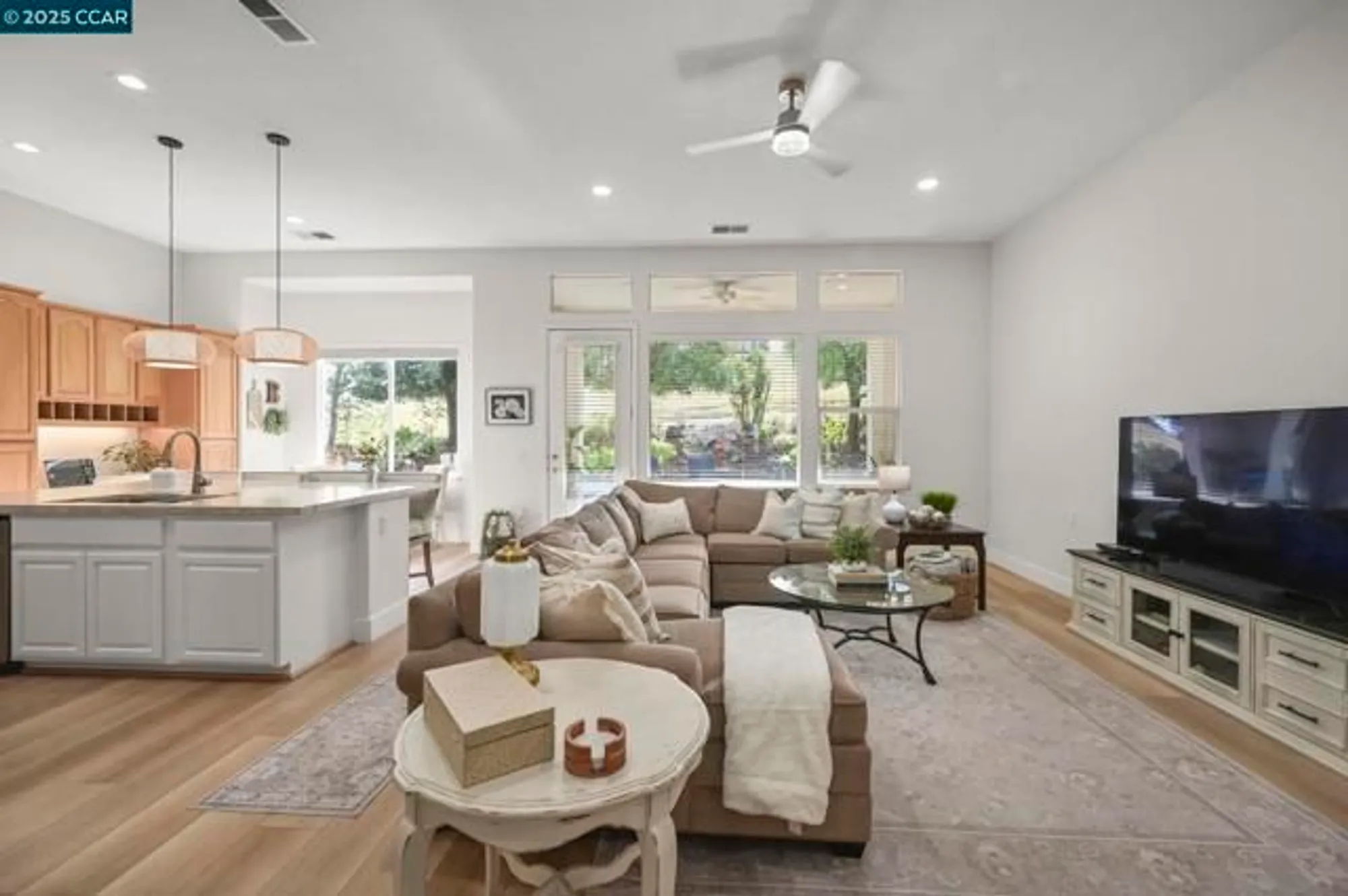 Property Slideshow image 3 of 38 | 346 gladstone dr, Brentwood, CA, 94513