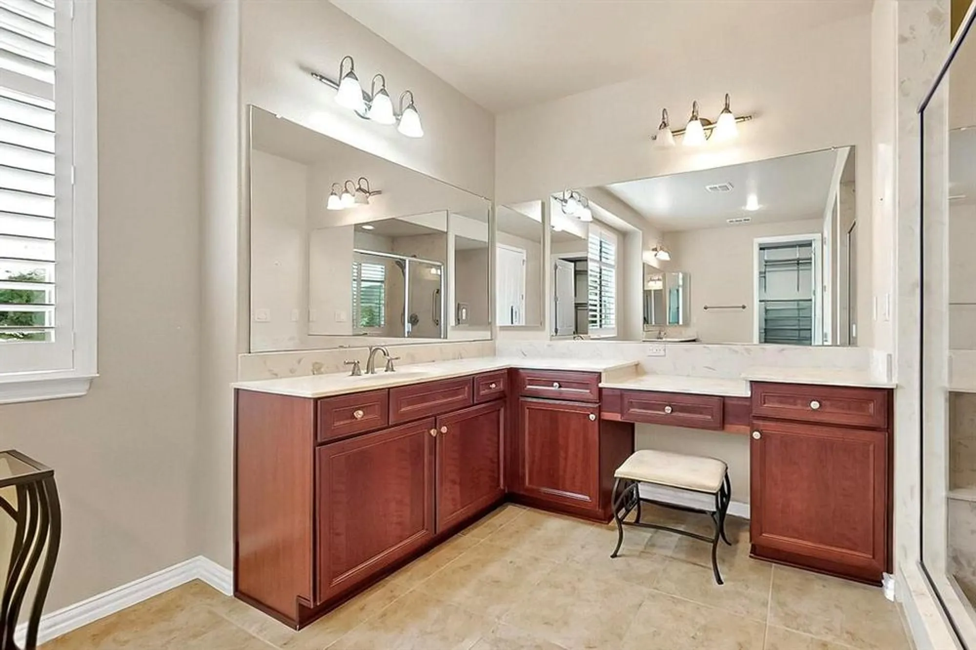 Property Slideshow image 24 of 38 | 11908 glenbrook st, Denton, TX, 76207