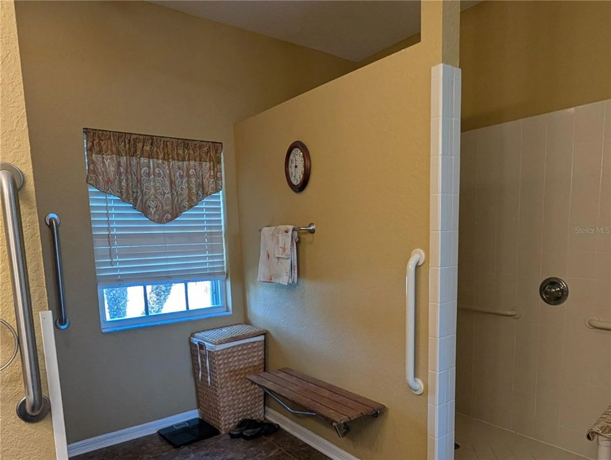 Property Slideshow image 19 of 36 | 5384 hogan ln, Winter Haven, FL, 33884