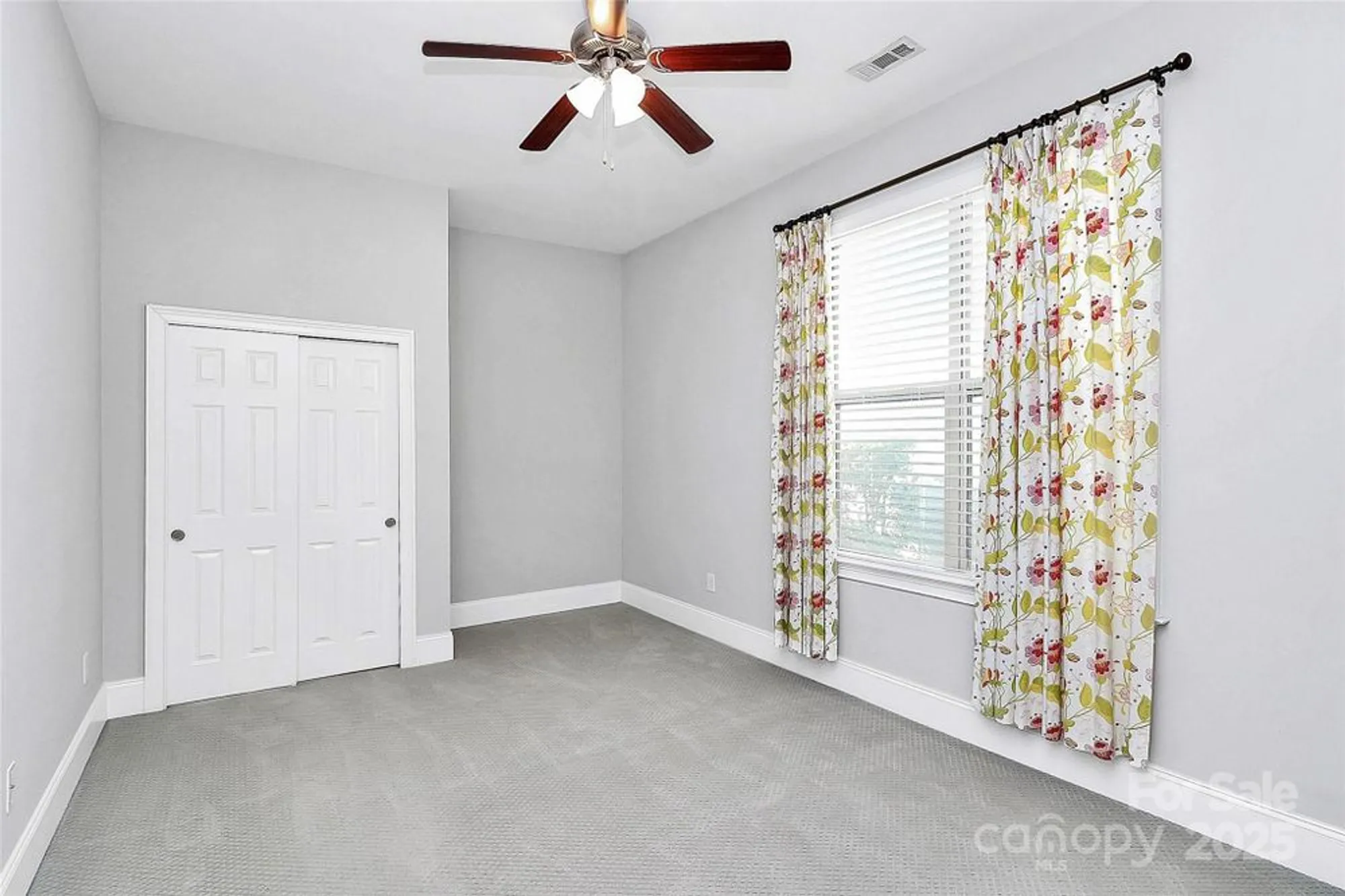 Property Slideshow image 24 of 46 | 14920 high bluff ct, Charlotte, NC, 28278