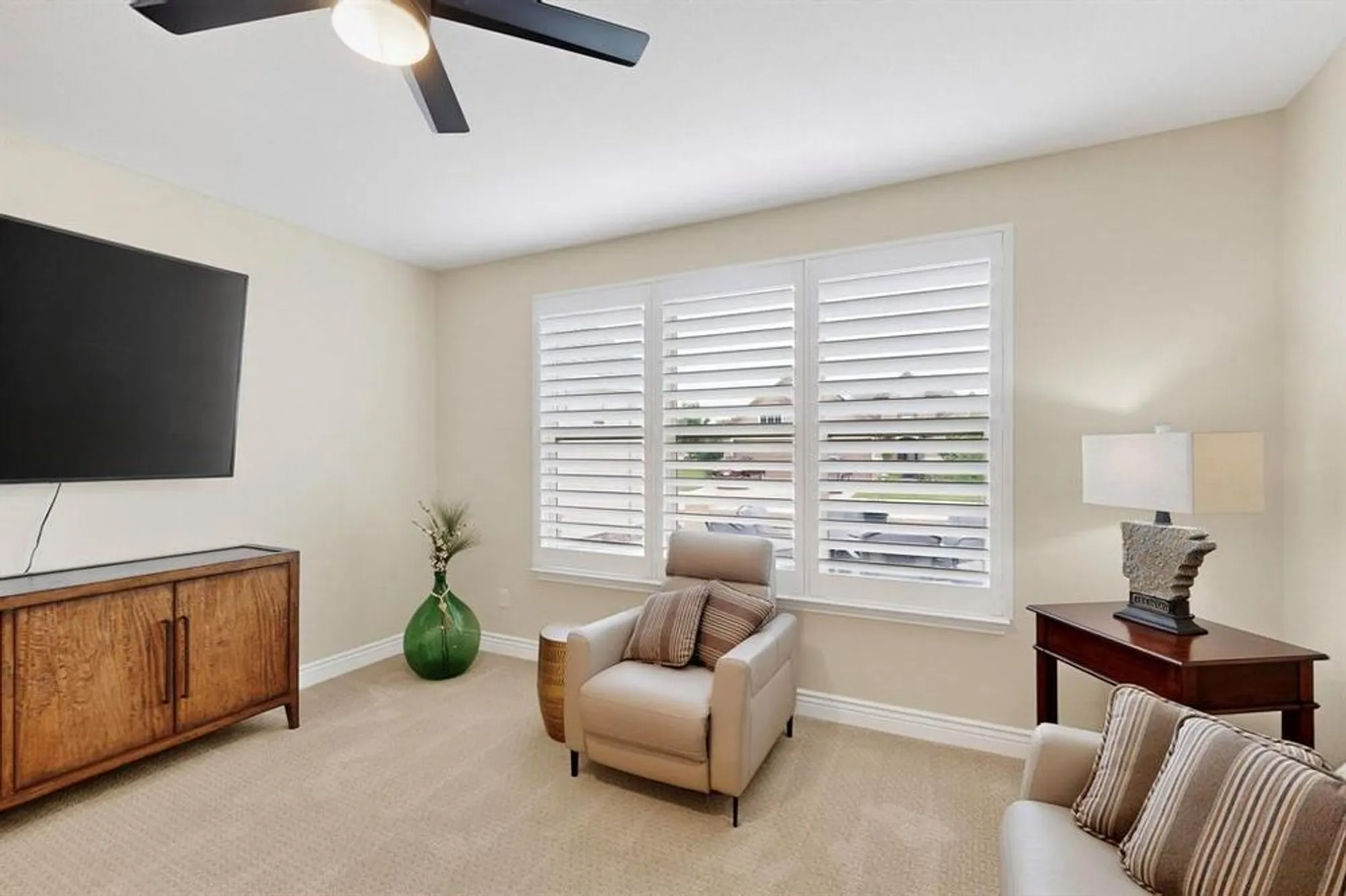 Property Slideshow image 30 of 40 | 12704 golden rock dr, Denton, TX, 76207