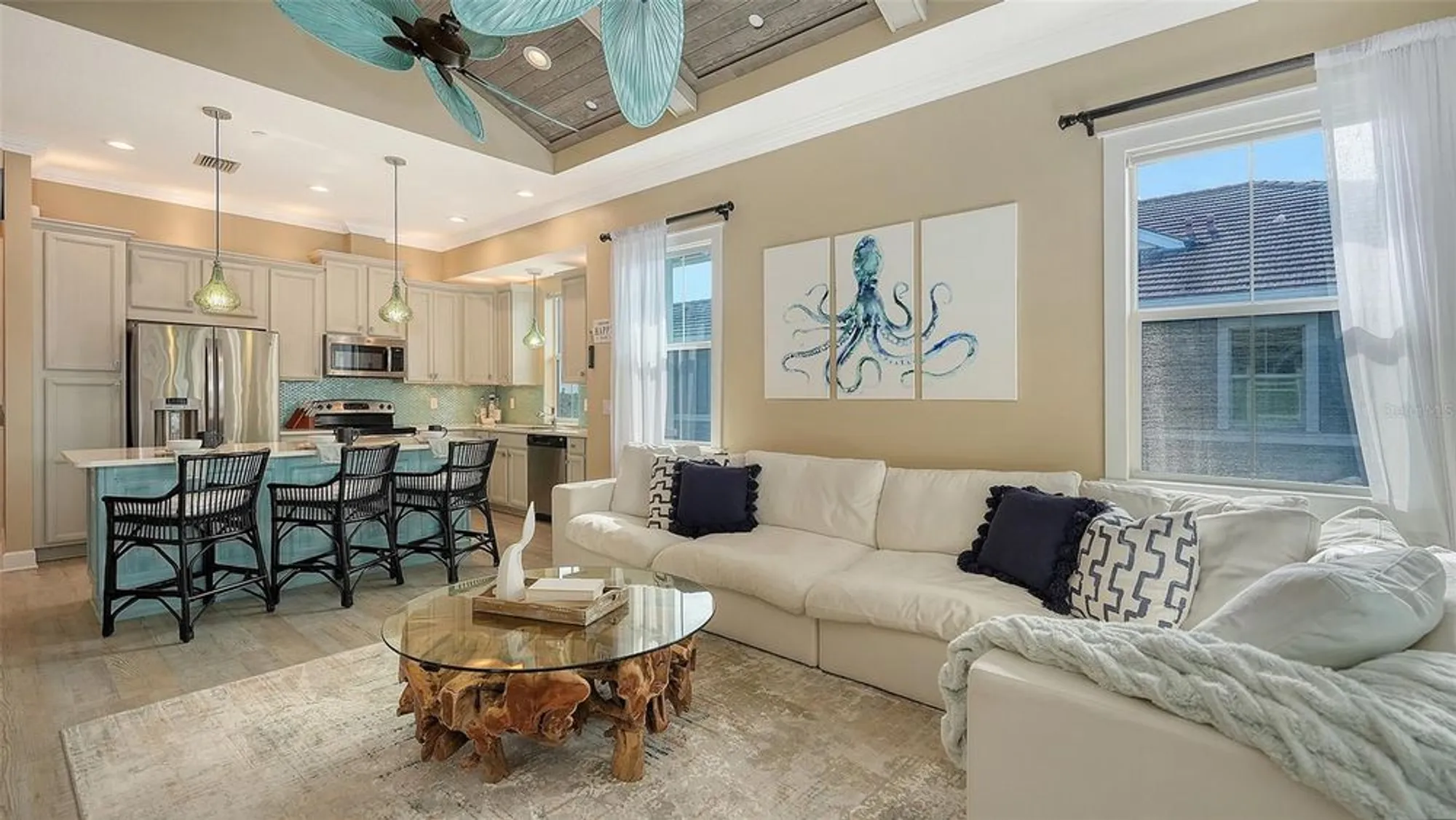 Property Slideshow image 20 of 79 | 344 sapphire lake dr unit 201, Bradenton, FL, 34209