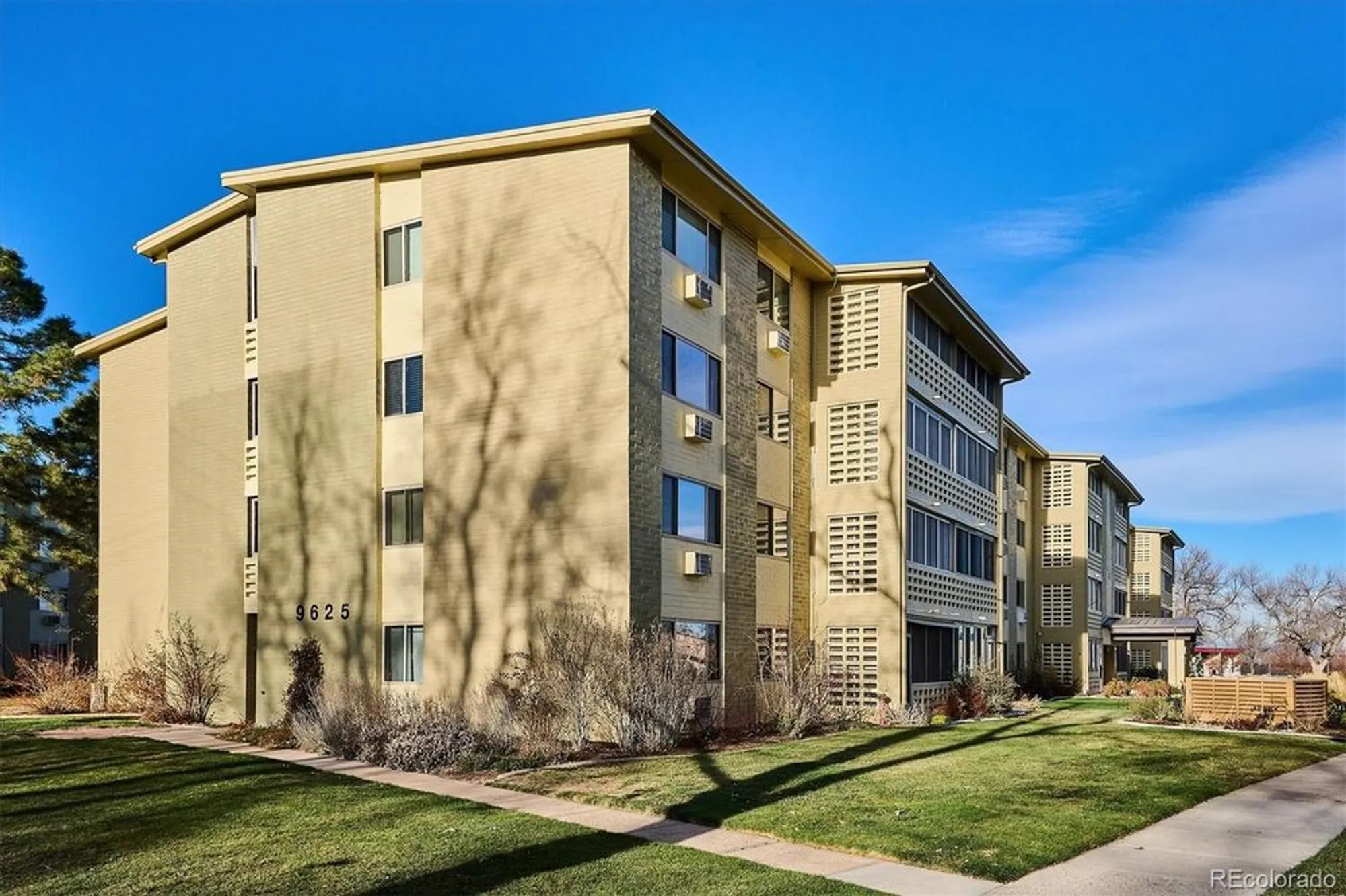 Property Slideshow image 19 of 50 | 9625 e center ave apt 7b, Denver, CO, 80247