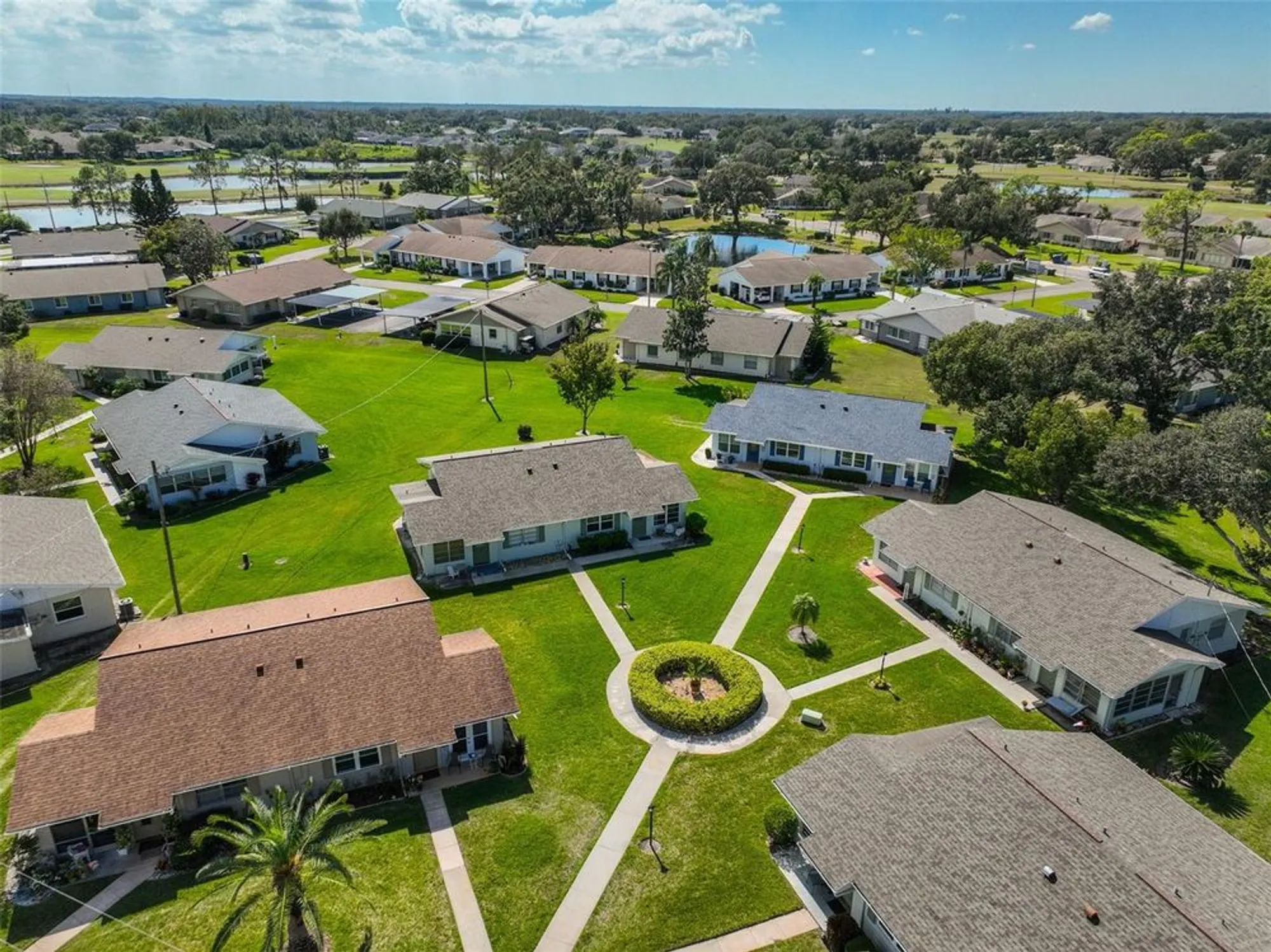 Property Slideshow image 4 of 85 | 1902 dandridge st 24, Sun City Center, FL, 33573
