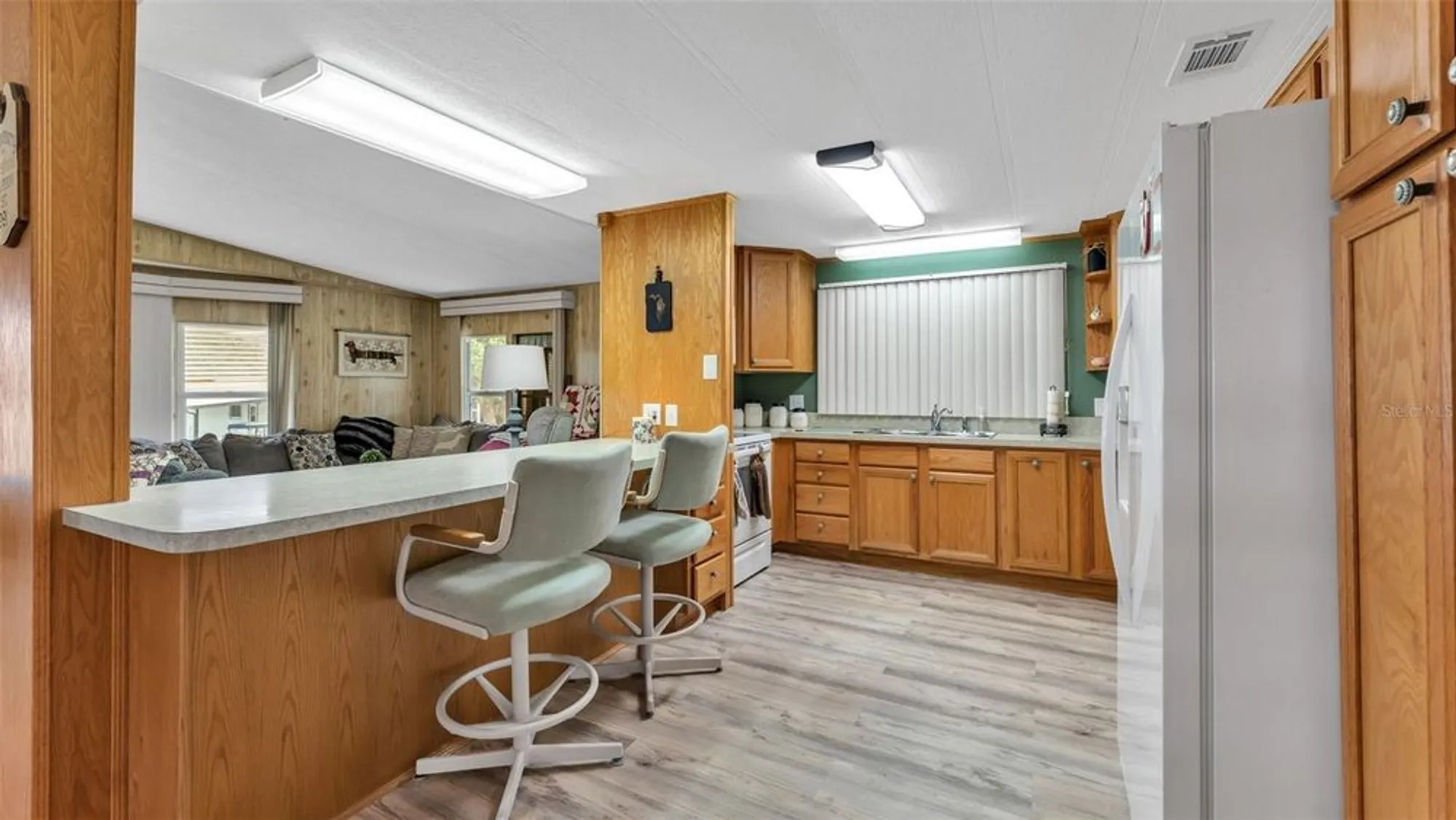 Property Slideshow image 13 of 52 | 1620 foxway dr, Lakeland, FL, 33810