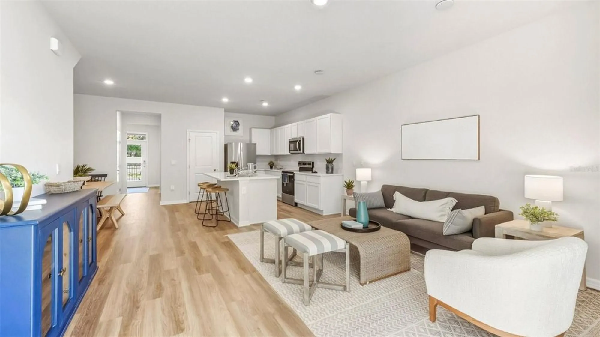 Property Slideshow image 7 of 19 | 1639 bay rd, Sarasota, FL, 34239