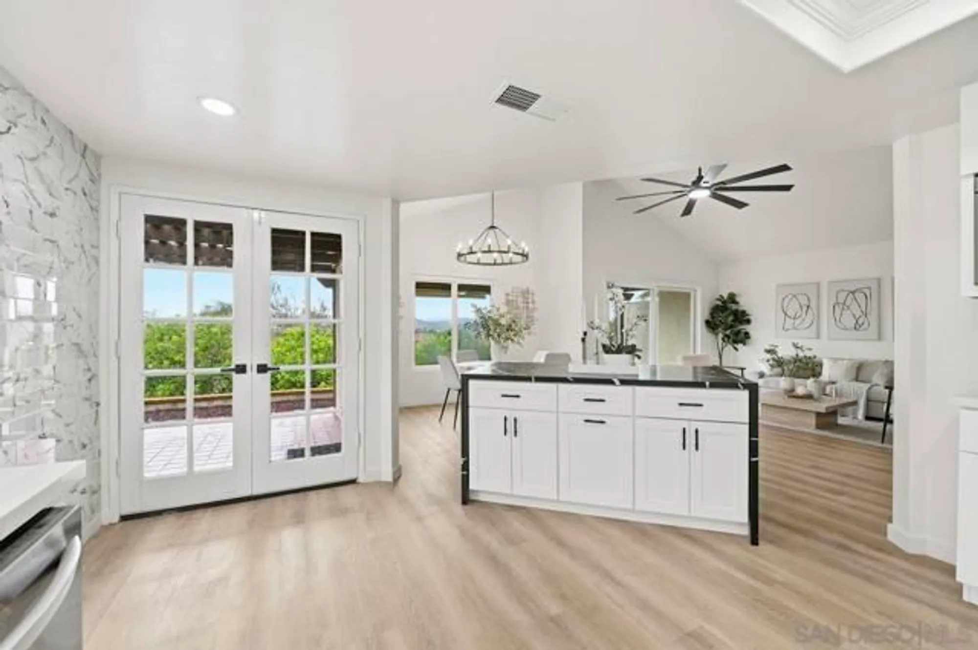 Property Slideshow image 17 of 39 | 17676 corte sobrado, San Diego, CA, 92128