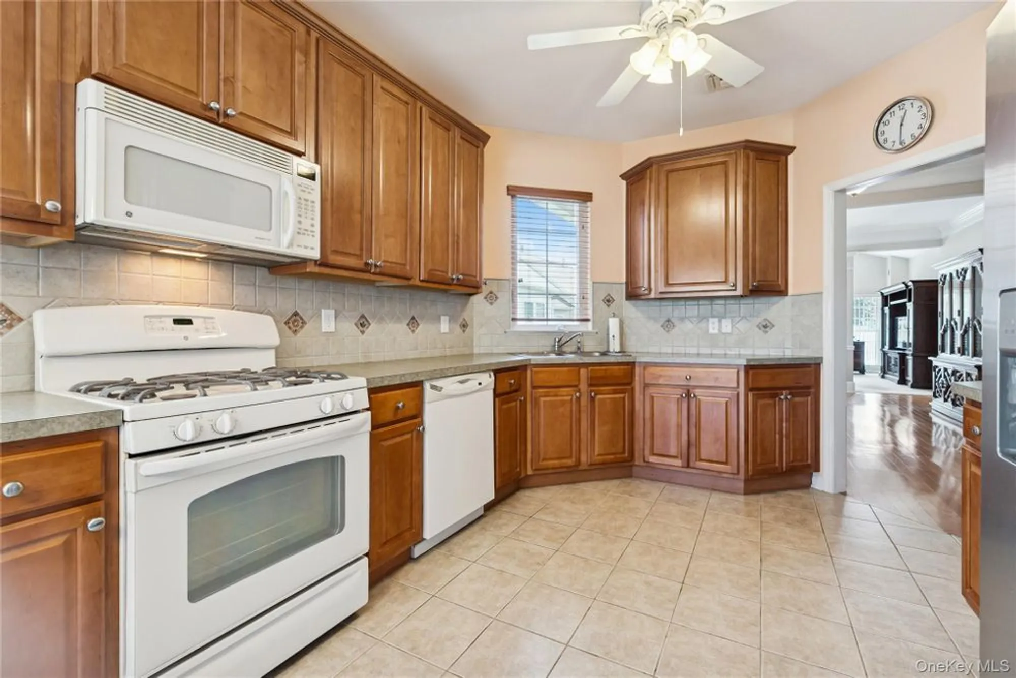 Property Slideshow image 16 of 40 | 109 louden loop, Mount Sinai, NY, 11766