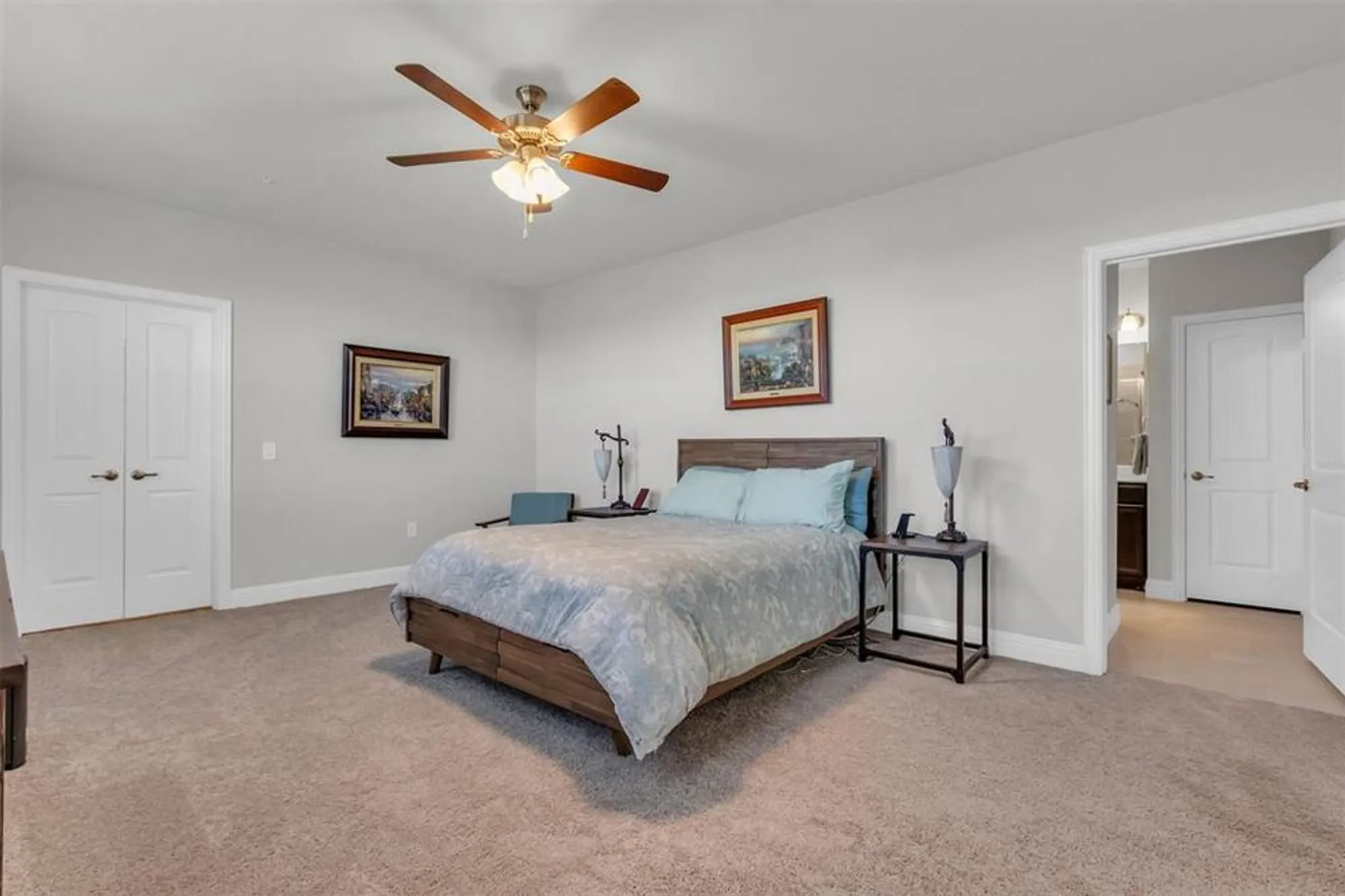 Property Slideshow image 15 of 34 | 1735 wittington pl apt 2302, Dallas, TX, 75234