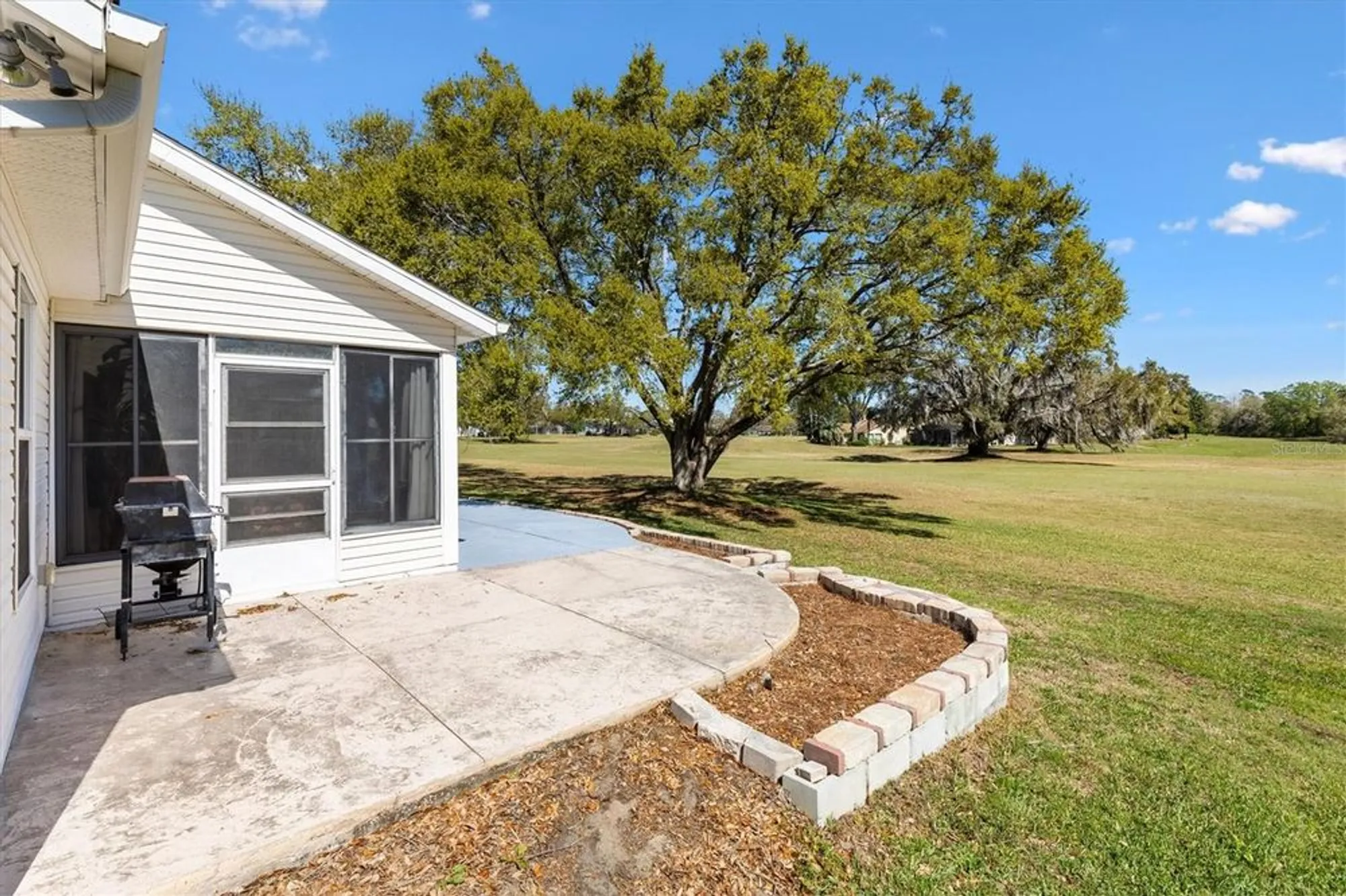 Property Slideshow image 33 of 41 | 3909 river crest cir, Leesburg, FL, 34748