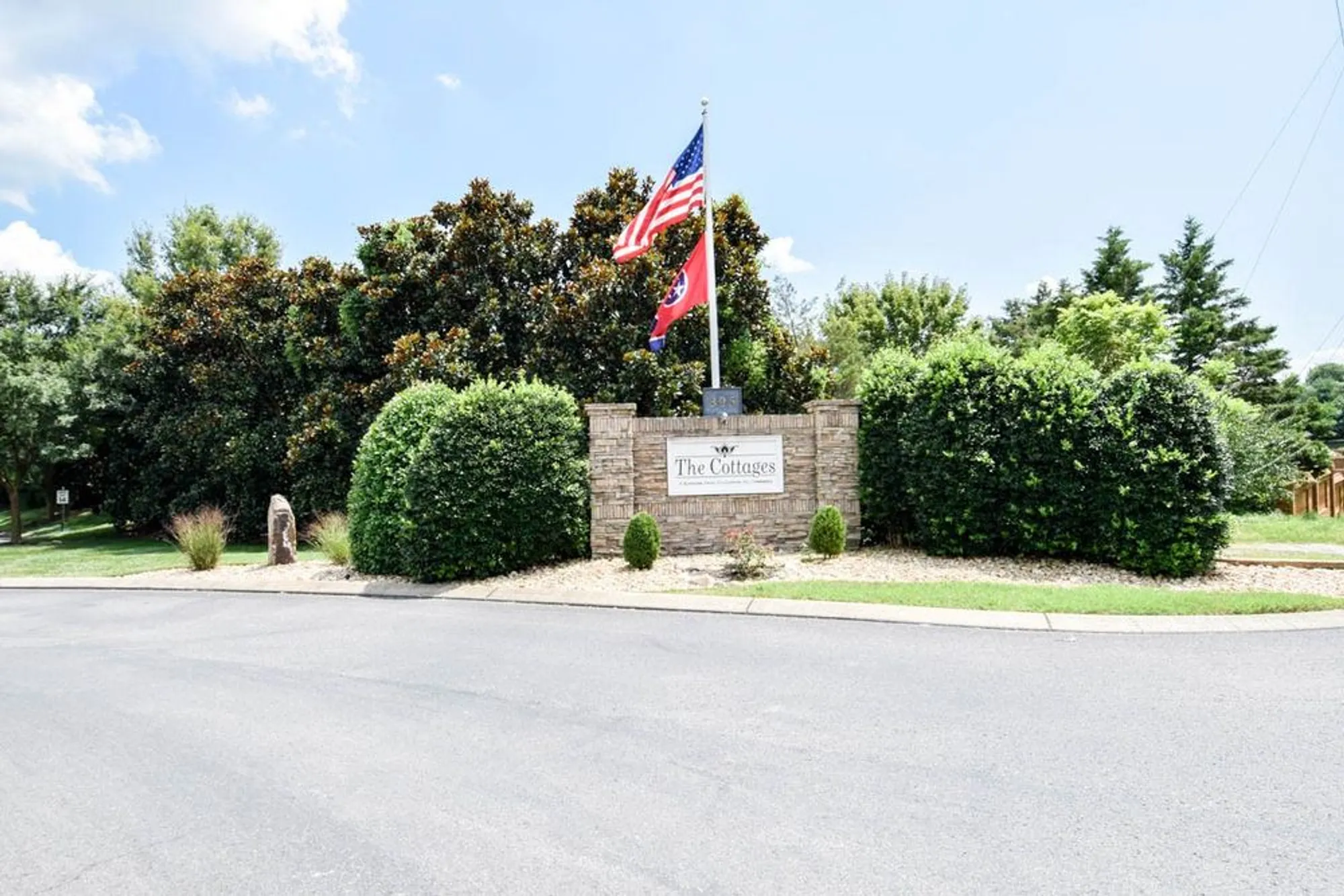 Property Slideshow image 6 of 55 | 825 browns ln, Gallatin, TN, 37066