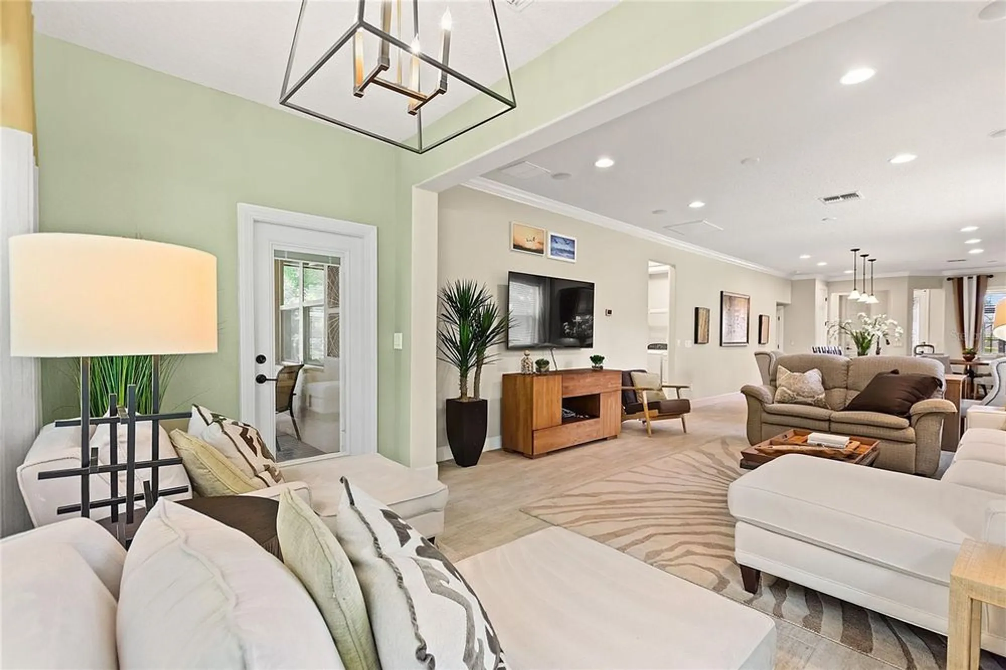 Property Slideshow image 31 of 86 | 513 san sebastian ct, Davenport, FL, 33837