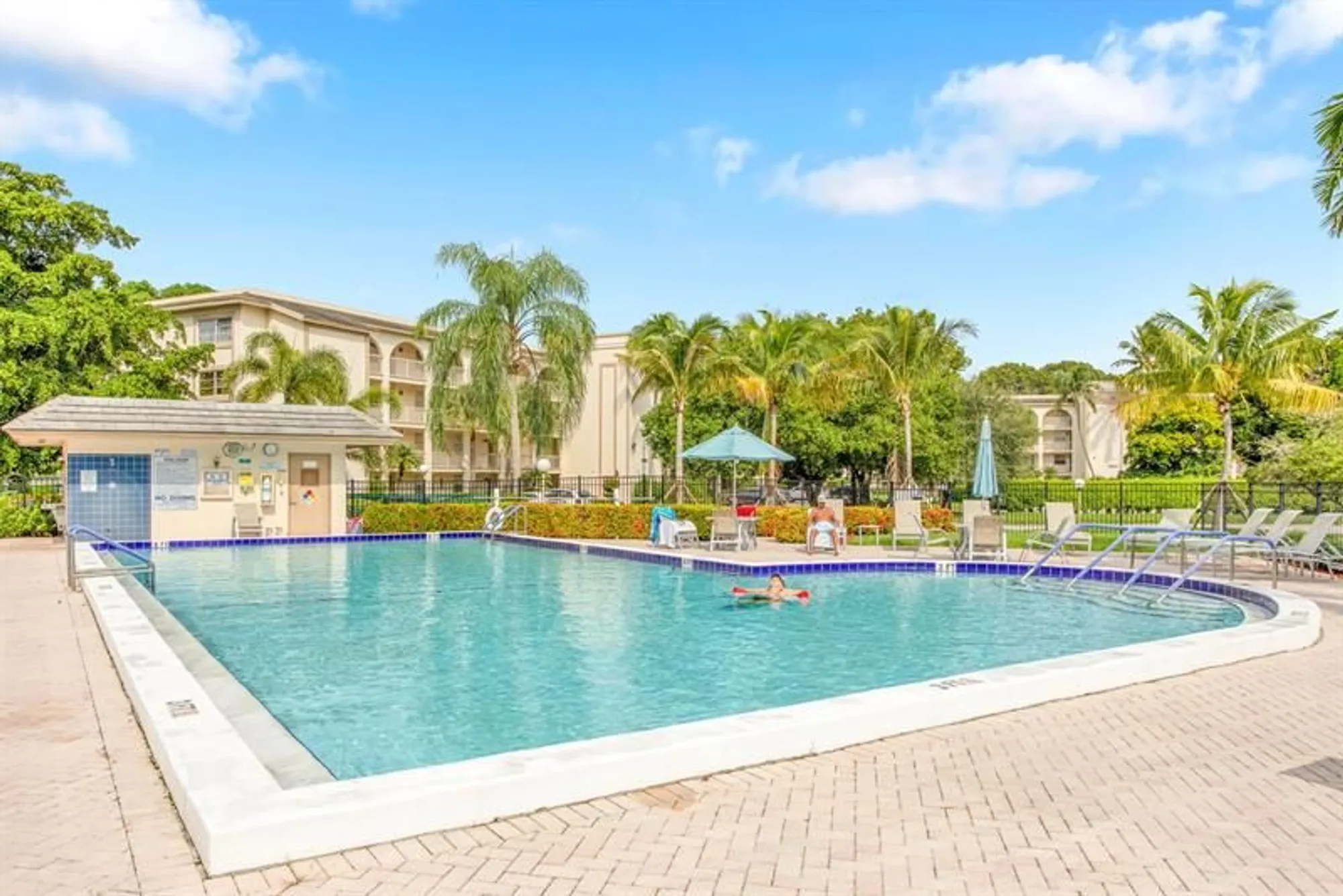 Property Slideshow image 31 of 32 | 4402 martinique ct l3, Coconut Creek, FL, 33066