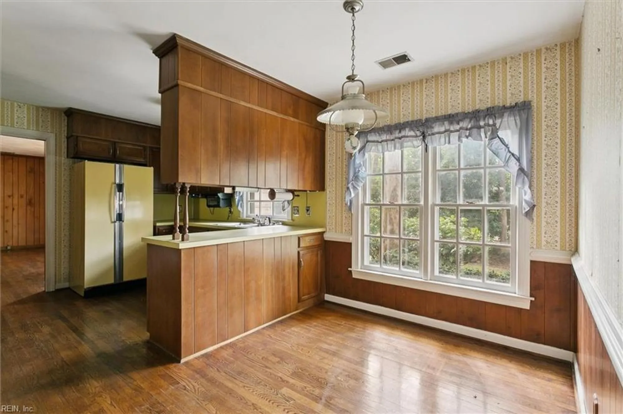 Property Slideshow image 12 of 36 | 5 hampton ky, Williamsburg, VA, 23185