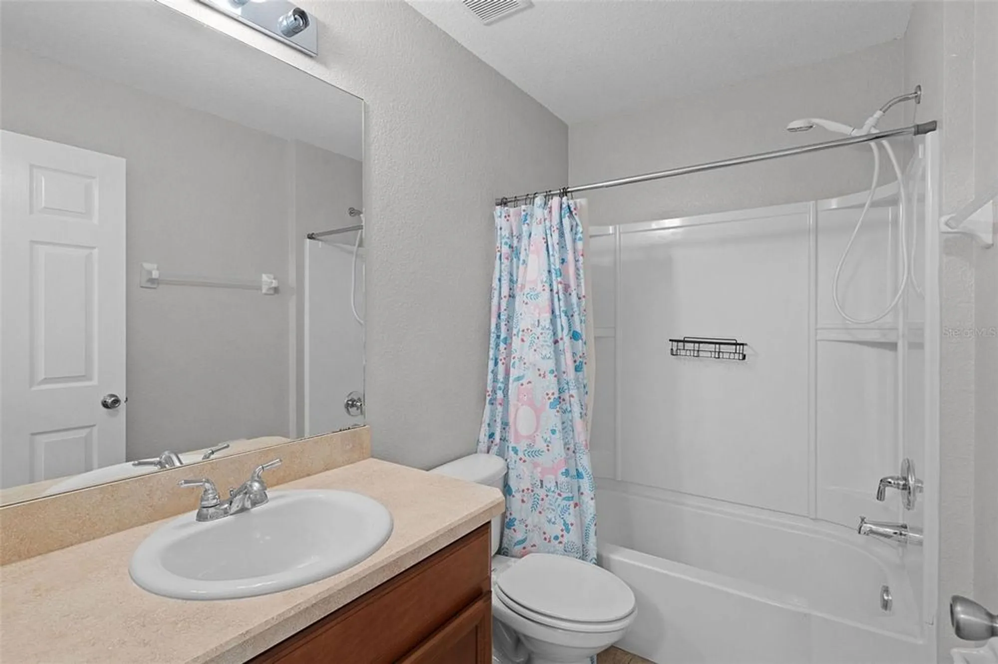 Property Slideshow image 17 of 28 | 4908 ne 123rd ln, Oxford, FL, 34484