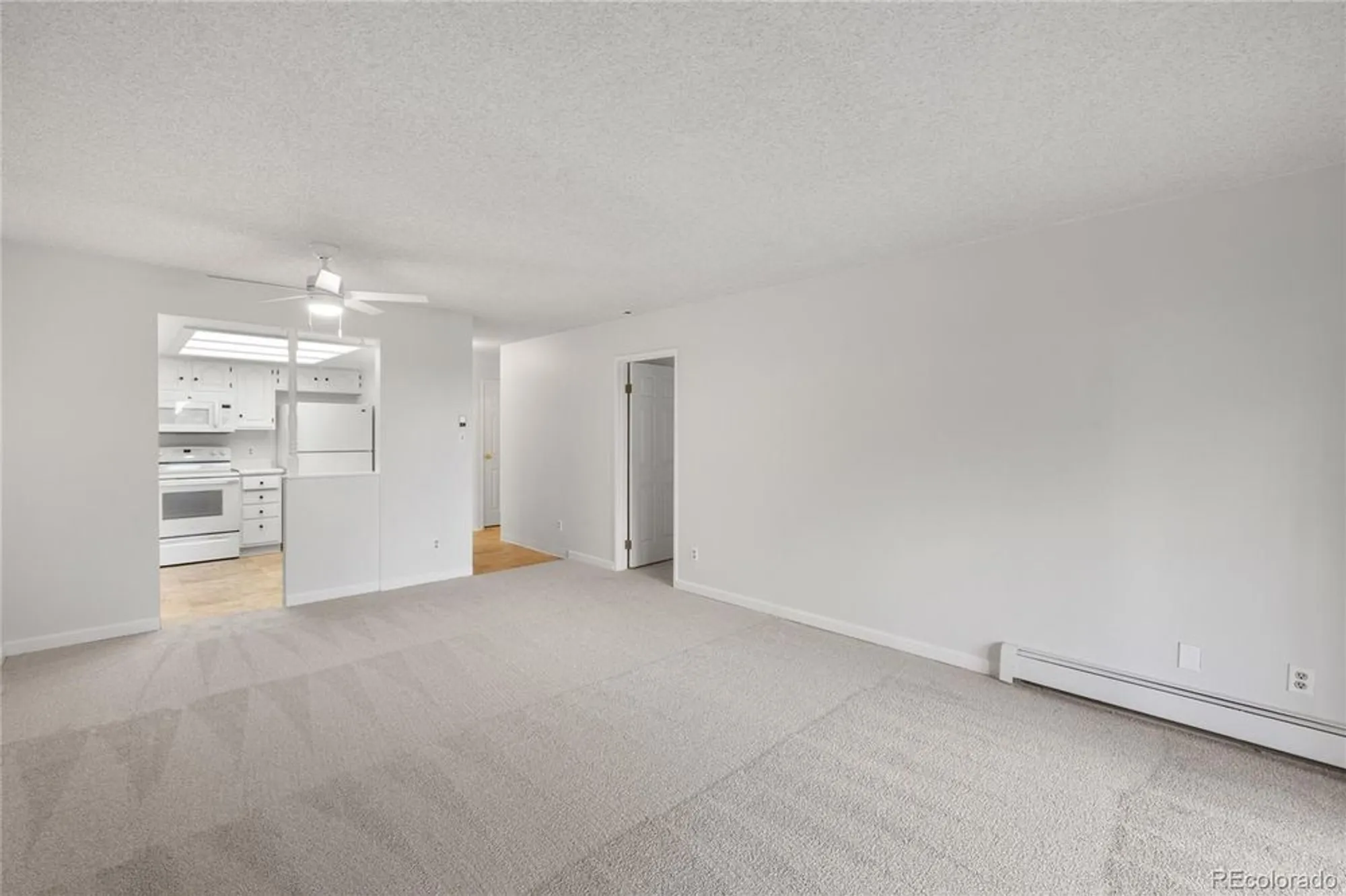 Property Slideshow image 12 of 25 | 13931 e marina dr apt 304, Aurora, CO, 80014