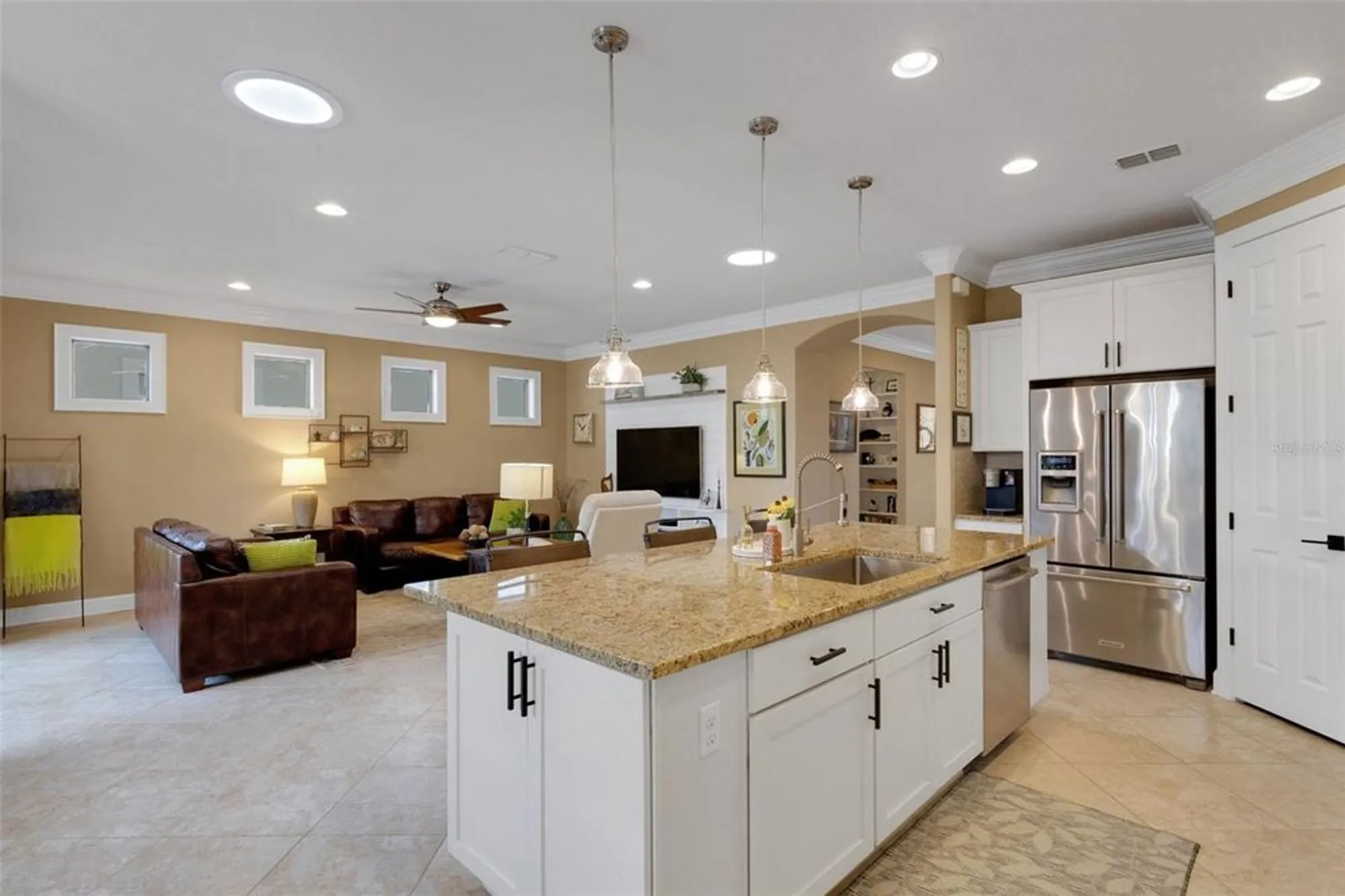 Property Slideshow image 19 of 71 | 710 asturias rd, Davenport, FL, 33837