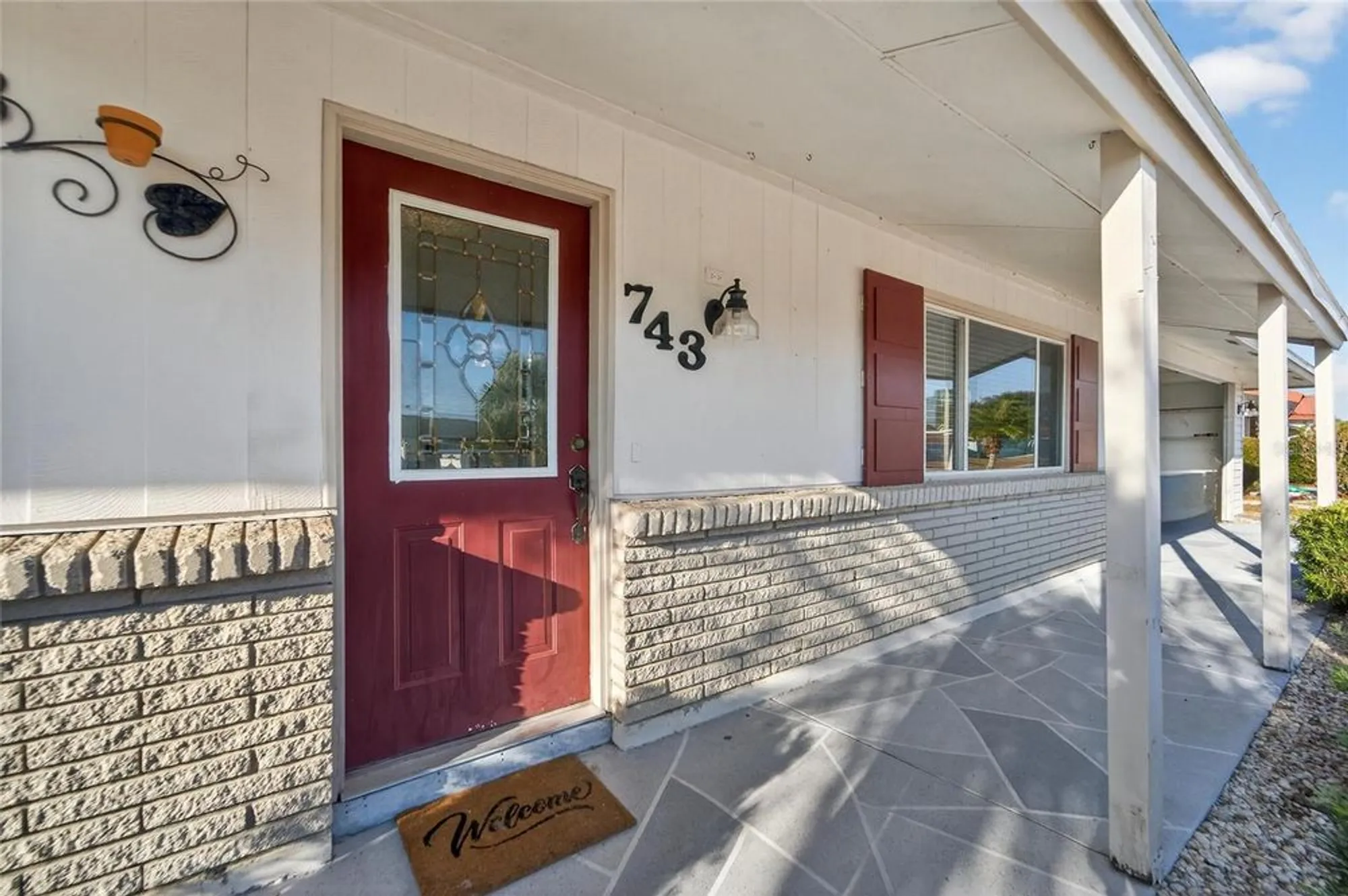 Property Slideshow image 6 of 43 | 743 ojai ave, Sun City Center, FL, 33573