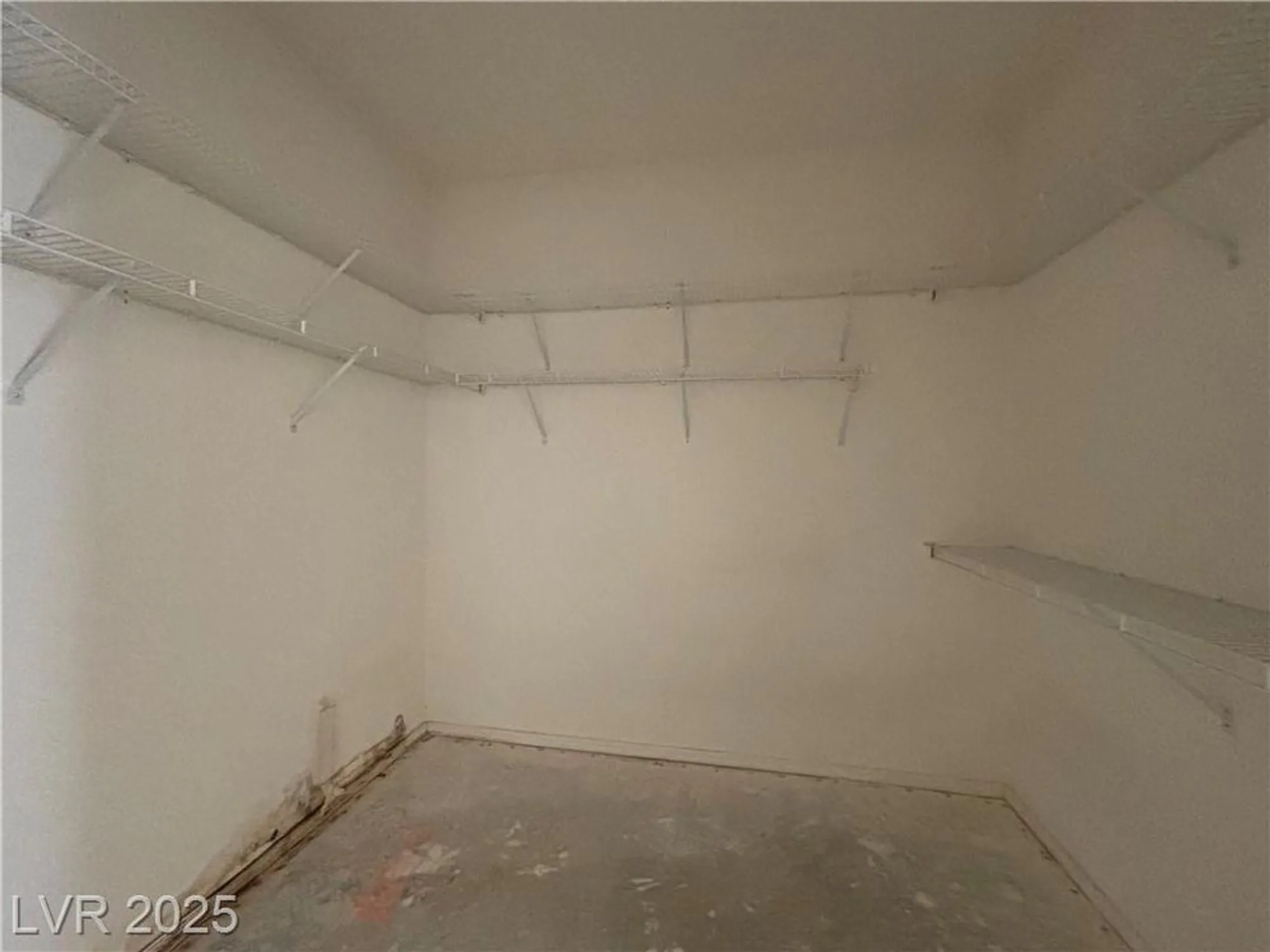 Property Slideshow image 8 of 15 | 533 kings links st, Henderson, NV, 89012