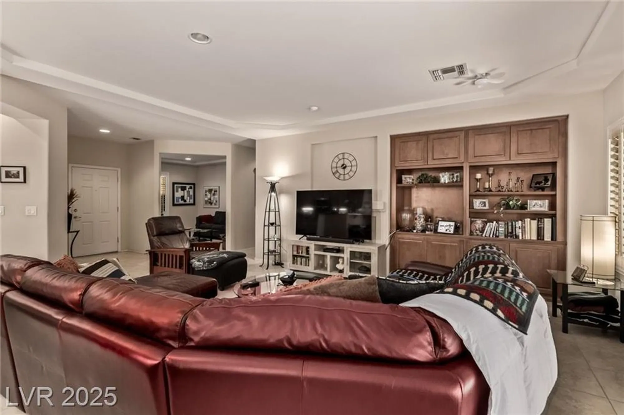 Property Slideshow image 9 of 32 | 2164 peyten park st, Henderson, NV, 89052