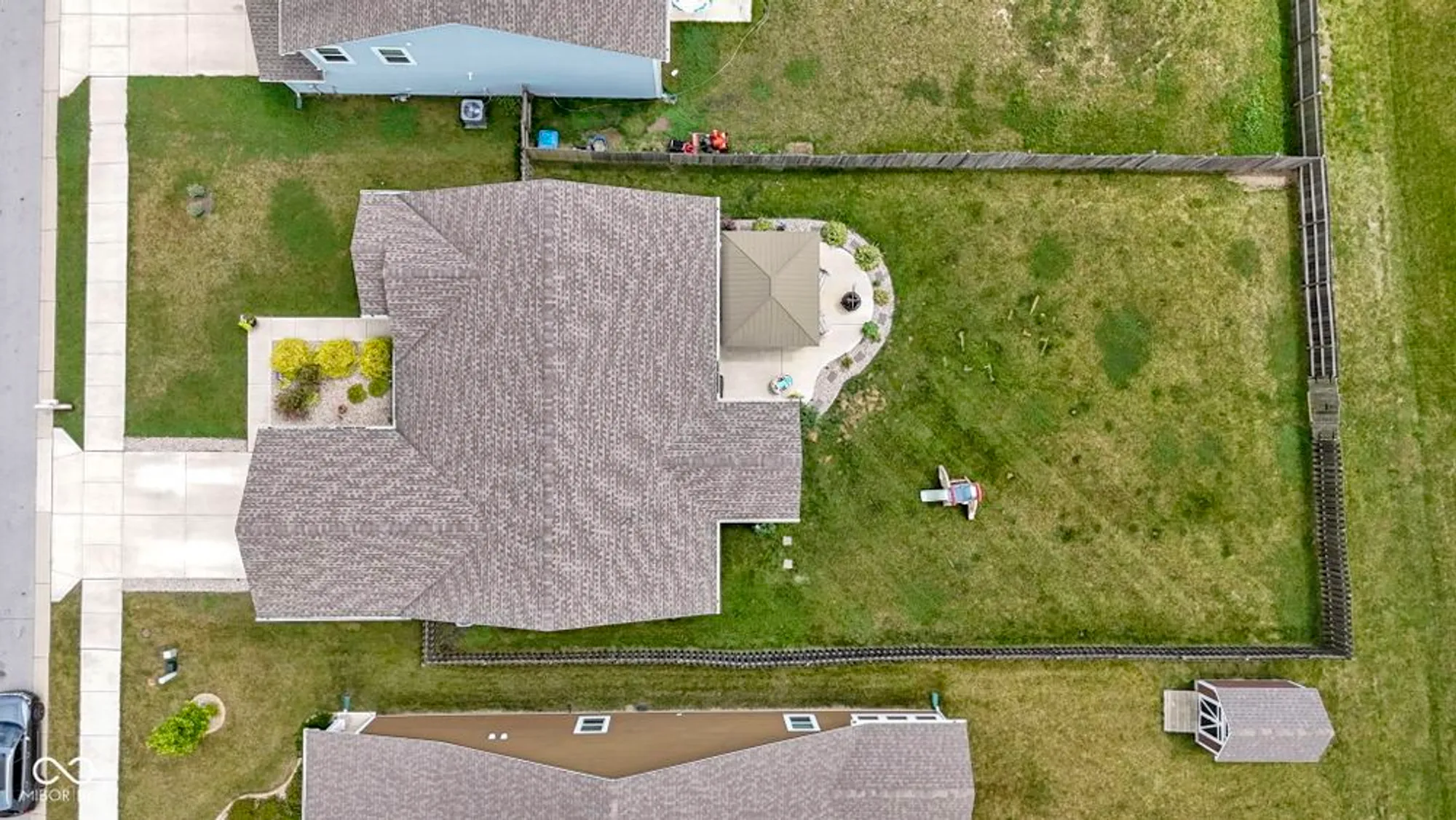 Property Slideshow image 56 of 63 | 9101 gordimer cir, Indianapolis, IN, 46239