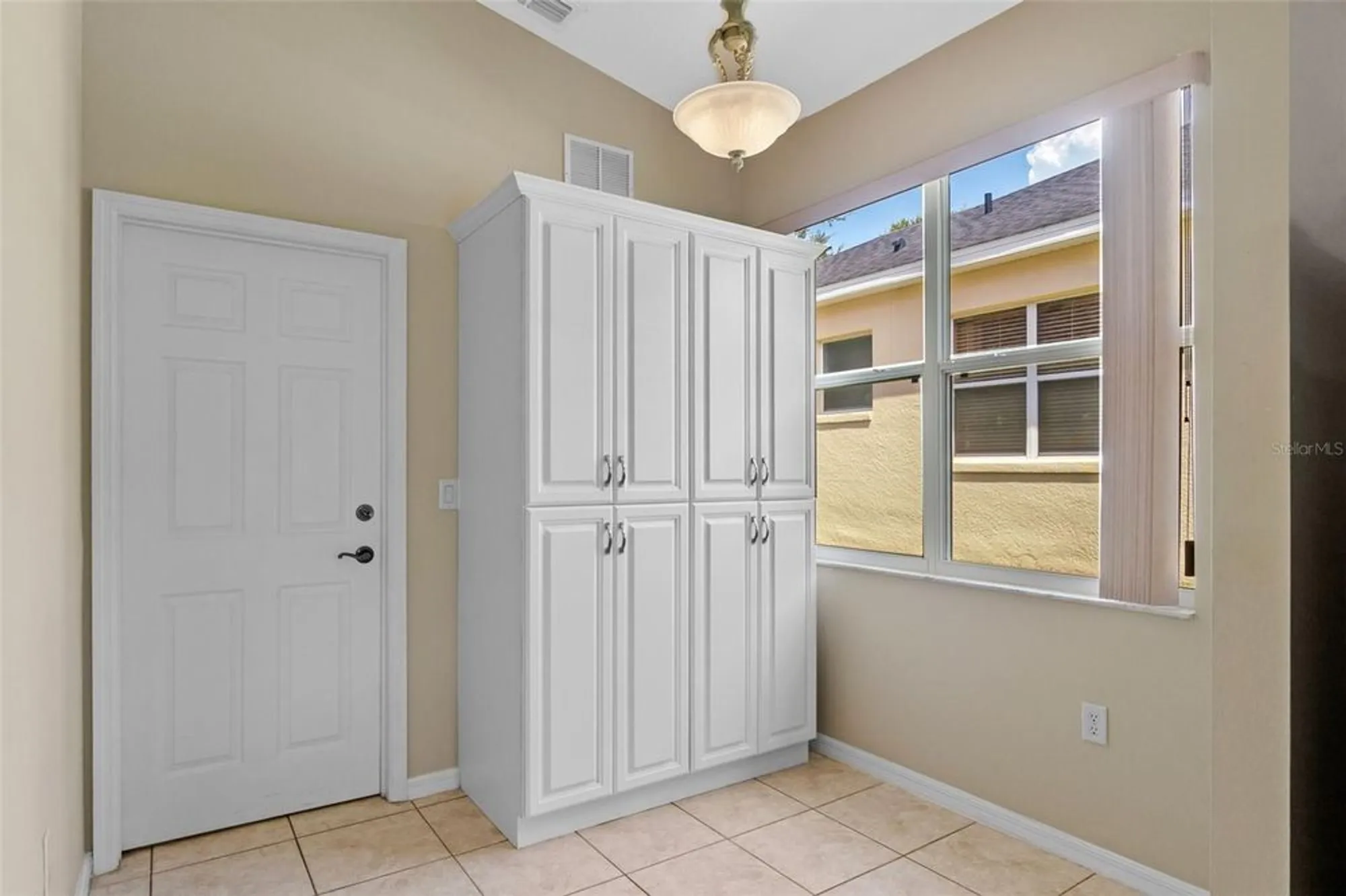 Property Slideshow image 16 of 63 | 890 summit greens blvd, Clermont, FL, 34711