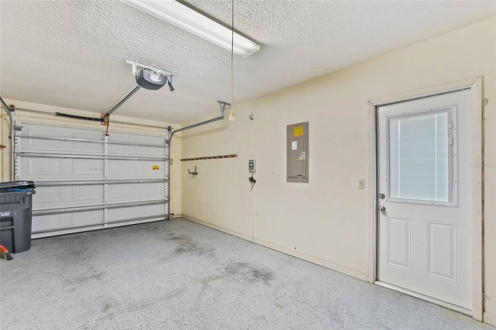 Property Slideshow image 26 of 27 | 4904 goldenview ln, Lakeland, FL, 33811