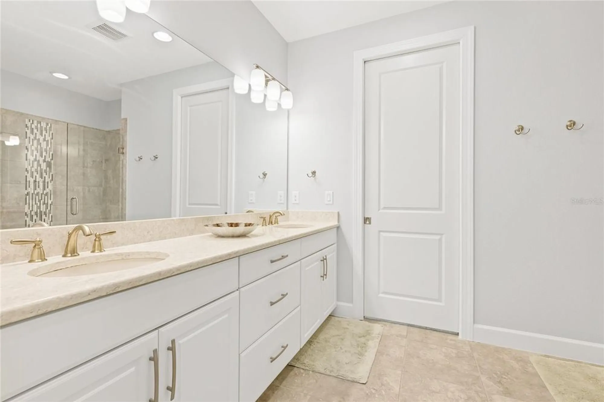 Property Slideshow image 19 of 94 | 5720 semolino st, Nokomis, FL, 34275