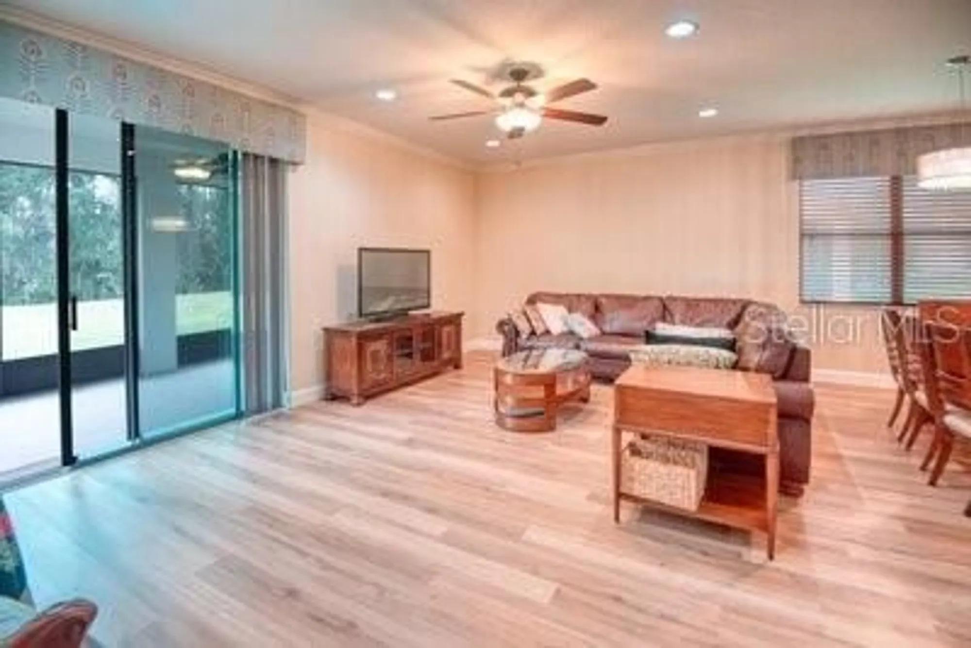 Property Slideshow image 12 of 64 | 824 ebb tide ln, Kissimmee, FL, 34759
