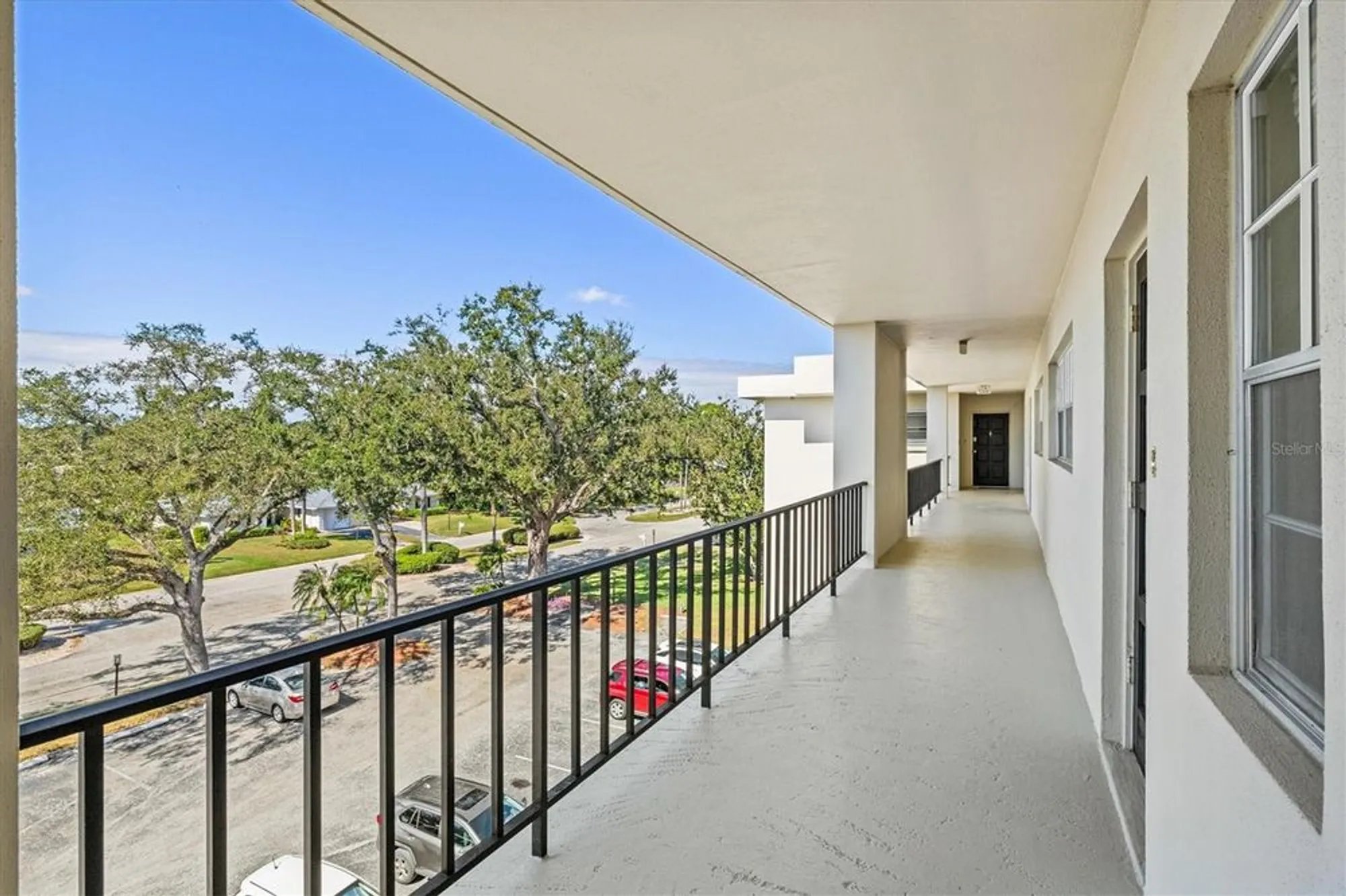 Property Slideshow image 9 of 82 | 7461 w country club dr 408, Sarasota, FL, 34243