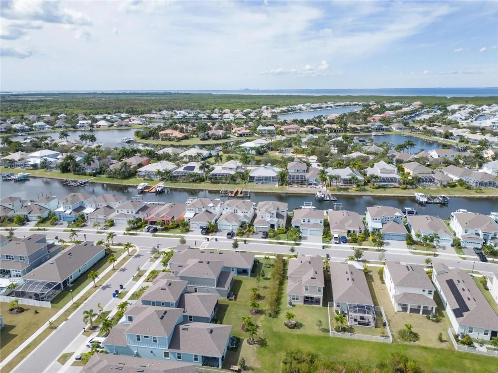 Property Slideshow image 67 of 91 | 411 sandsend ct, Apollo Beach, FL, 33572