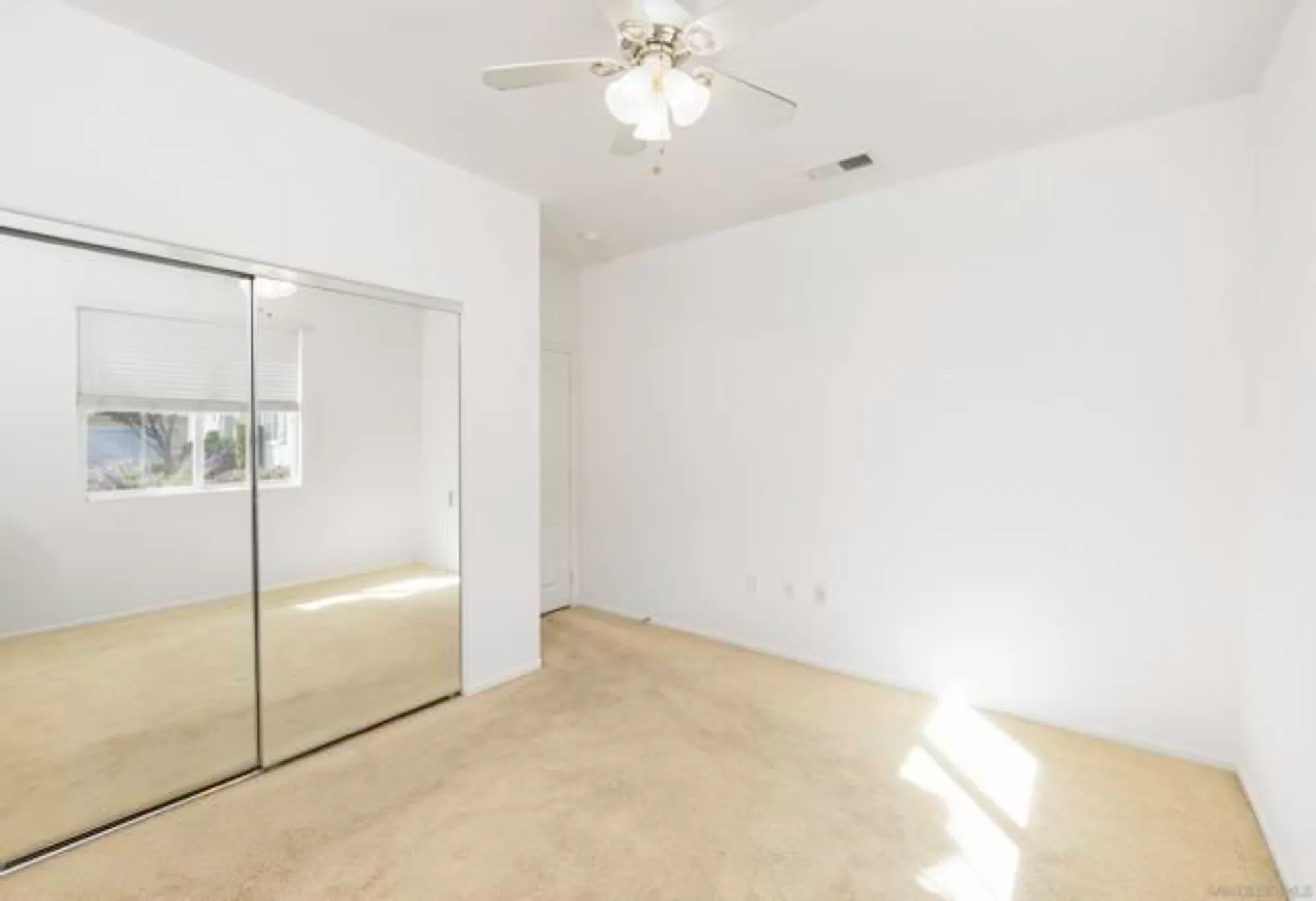 Property Slideshow image 16 of 47 | 1645 beaver crk a, Beaumont, CA, 92223