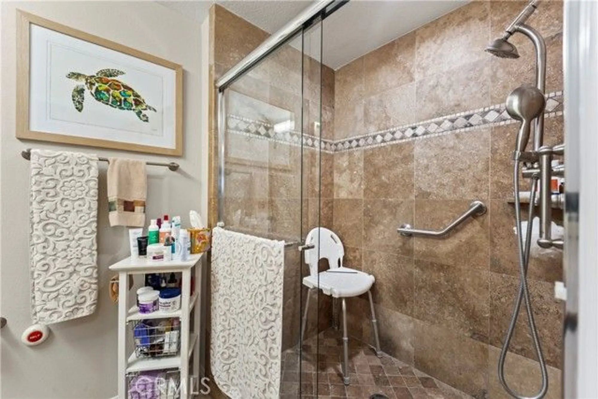 Property Slideshow image 24 of 32 | 326 hawthorne, Torrance, CA, 90503