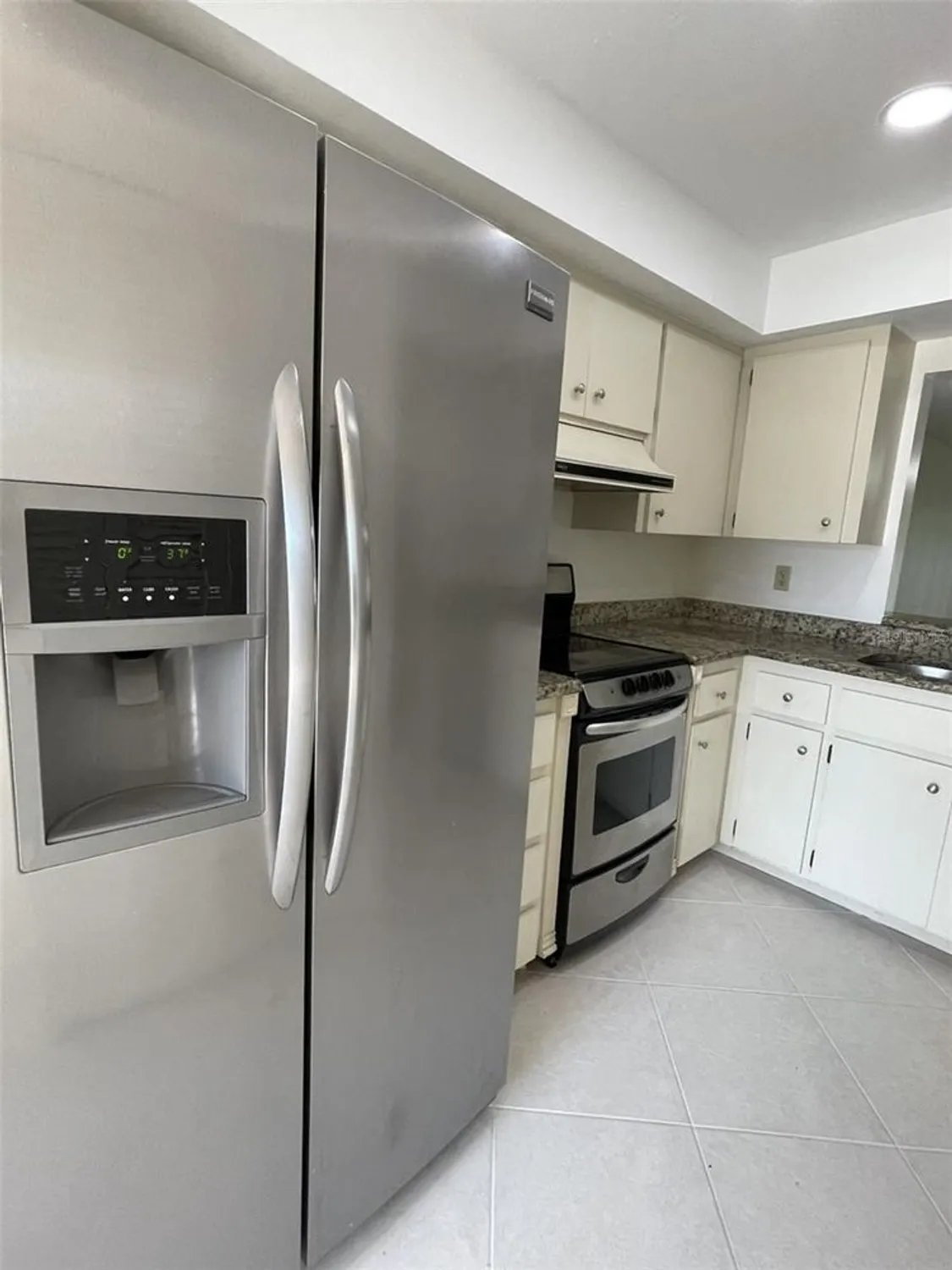 Property Slideshow image 13 of 59 | 7030 w country club dr n # 128, Sarasota, FL, 34243