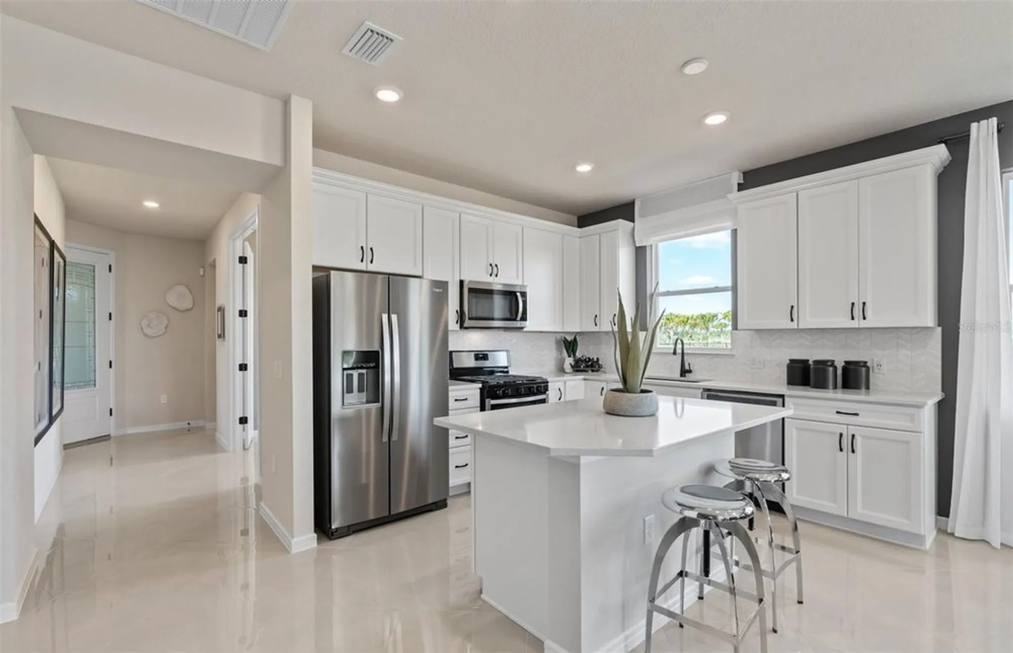 Property Slideshow image 9 of 30 | 15825 gem view st, Winter Garden, FL, 34787