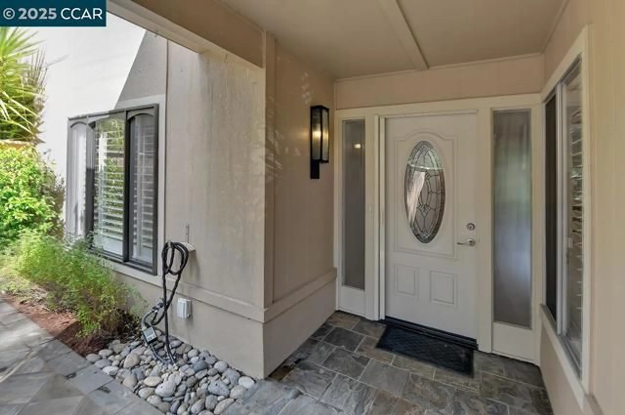 Property Slideshow image 7 of 53 | 1136 rockledge ln apt 6, Walnut Creek, CA, 94595