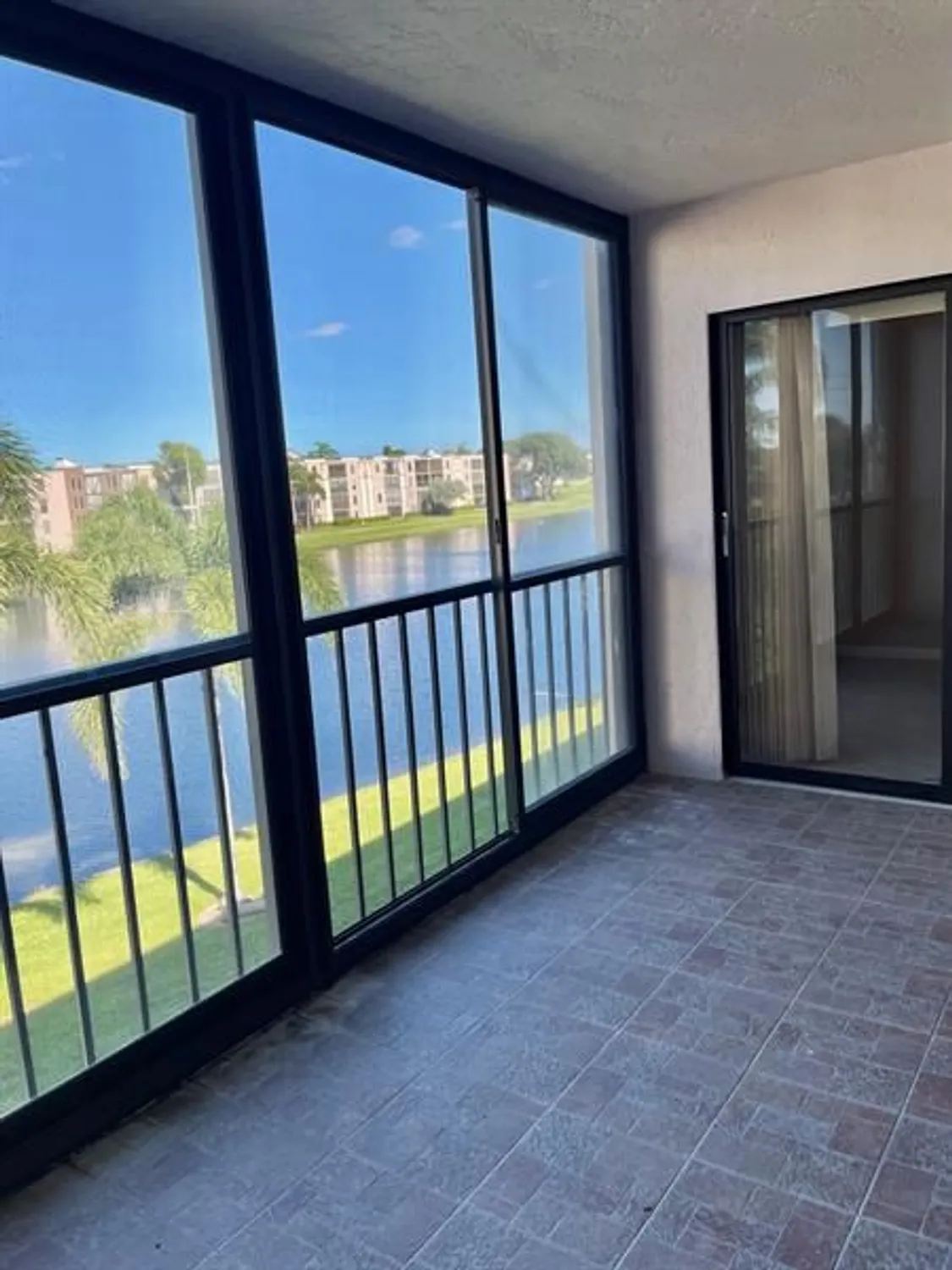 Property Slideshow image 8 of 71 | 7351 kinghurst dr 302, Delray Beach, FL, 33446